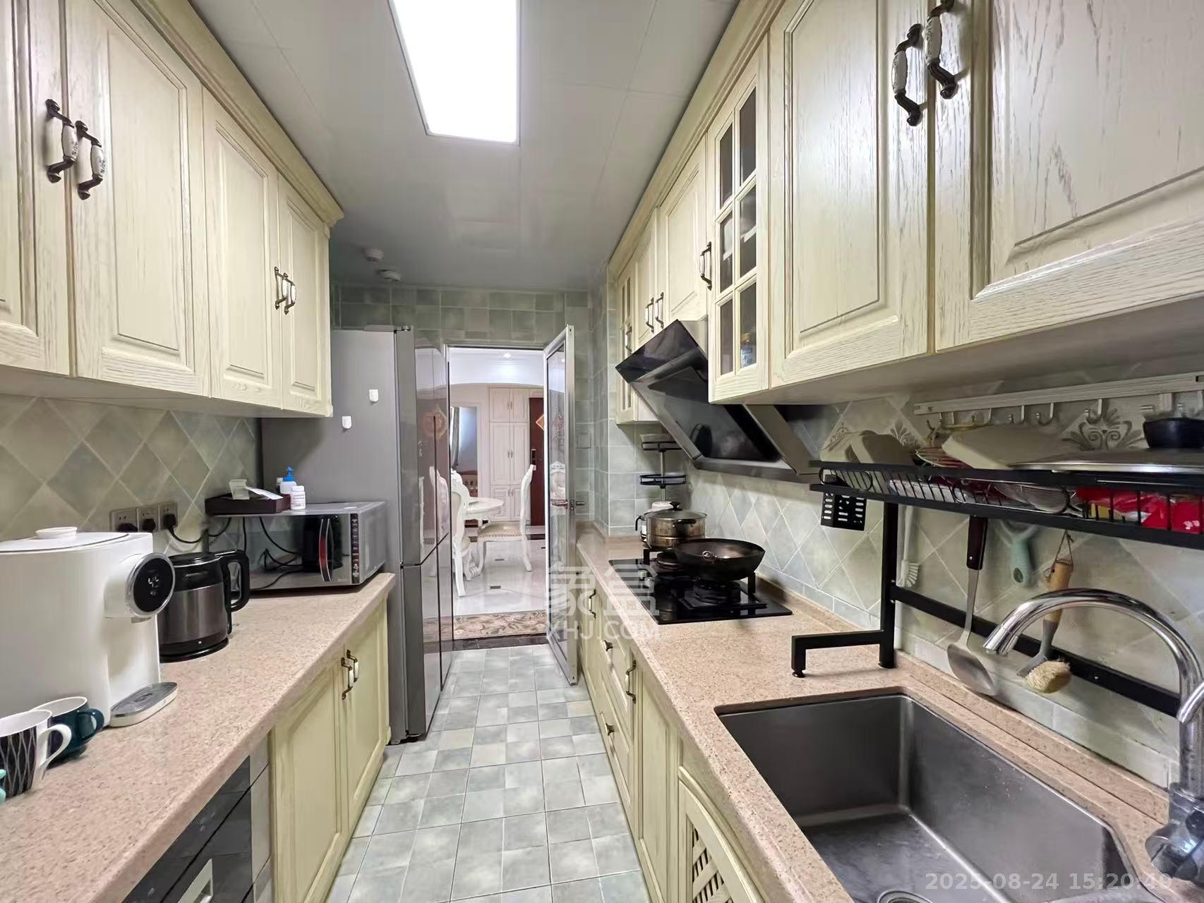 佳兆业云顶梅溪湖(佳兆业梅溪荟) 3室2厅1卫 3500.0元/月 佳兆业云顶梅溪湖(佳兆业梅溪荟) 3室2厅1卫 3500.0元/月室内图