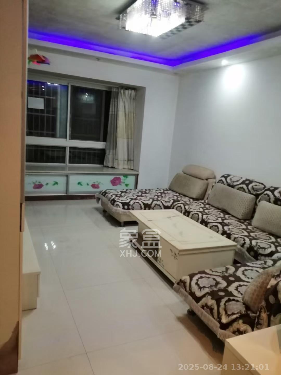 山水湾  3室2厅1卫    1600.0元/月 山水湾  3室2厅1卫    1600.0元/月室内图