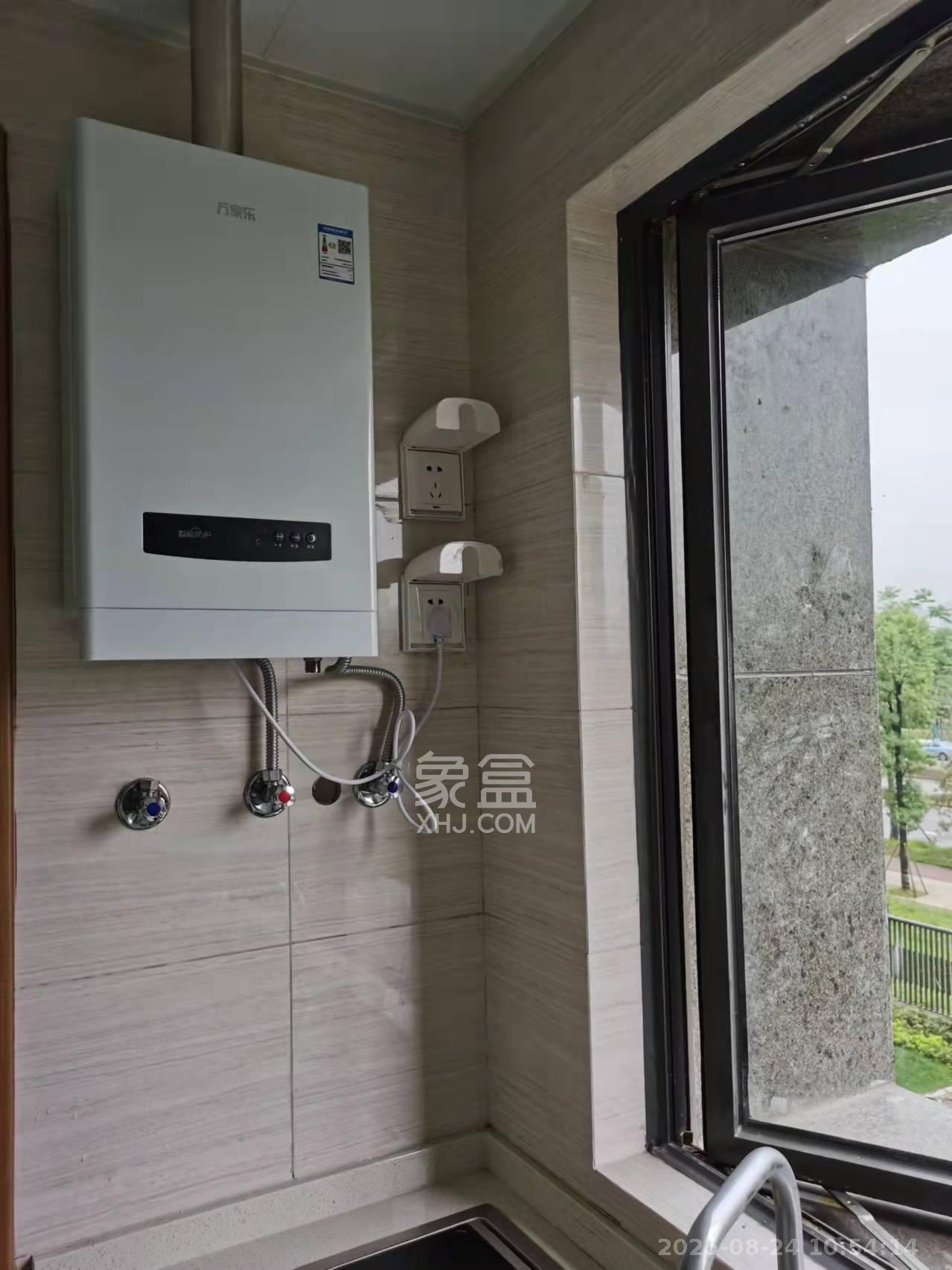 深业鹭栖府  4室2厅2卫   4200.00元/月室内图