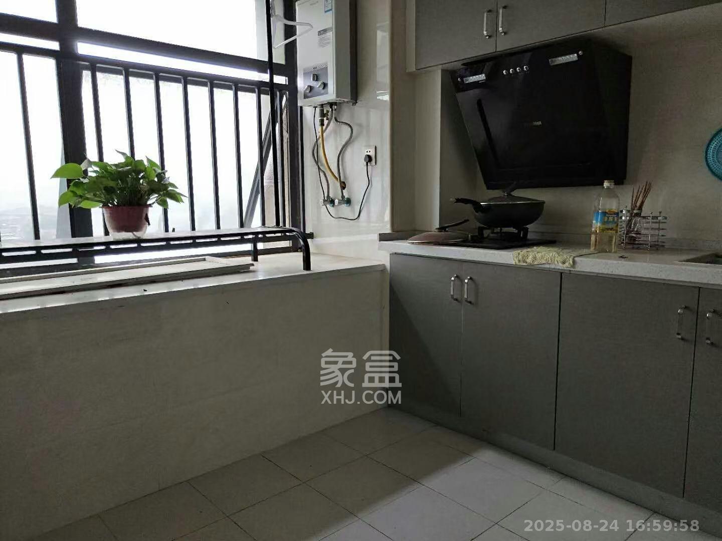 蓝湾国际广场 1室1厅1卫 1600.0元/月 蓝湾国际广场 1室1厅1卫 1600.0元/月室内图