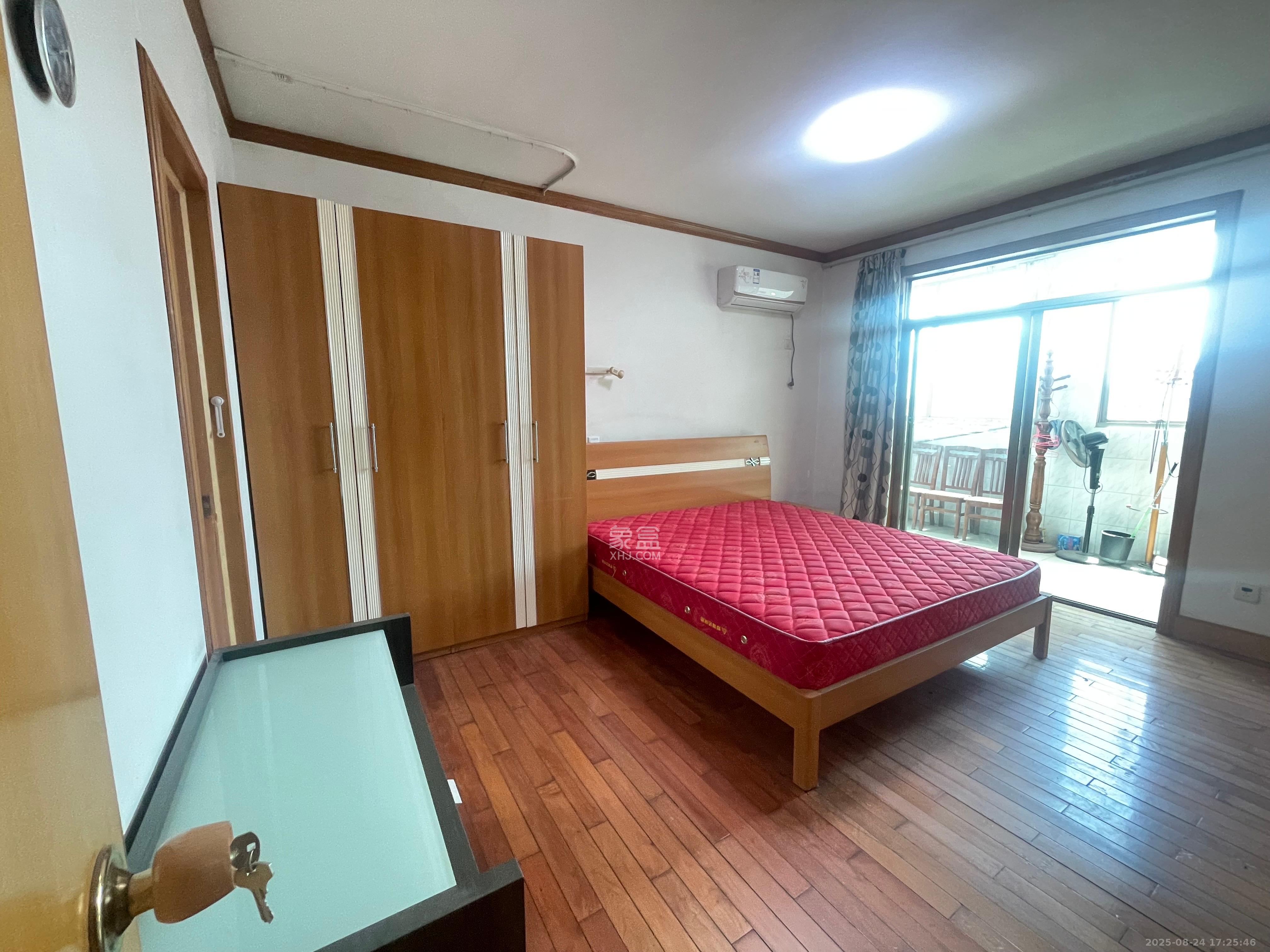 湘农桥社区  3室2厅1卫    3000.0元/月室内图