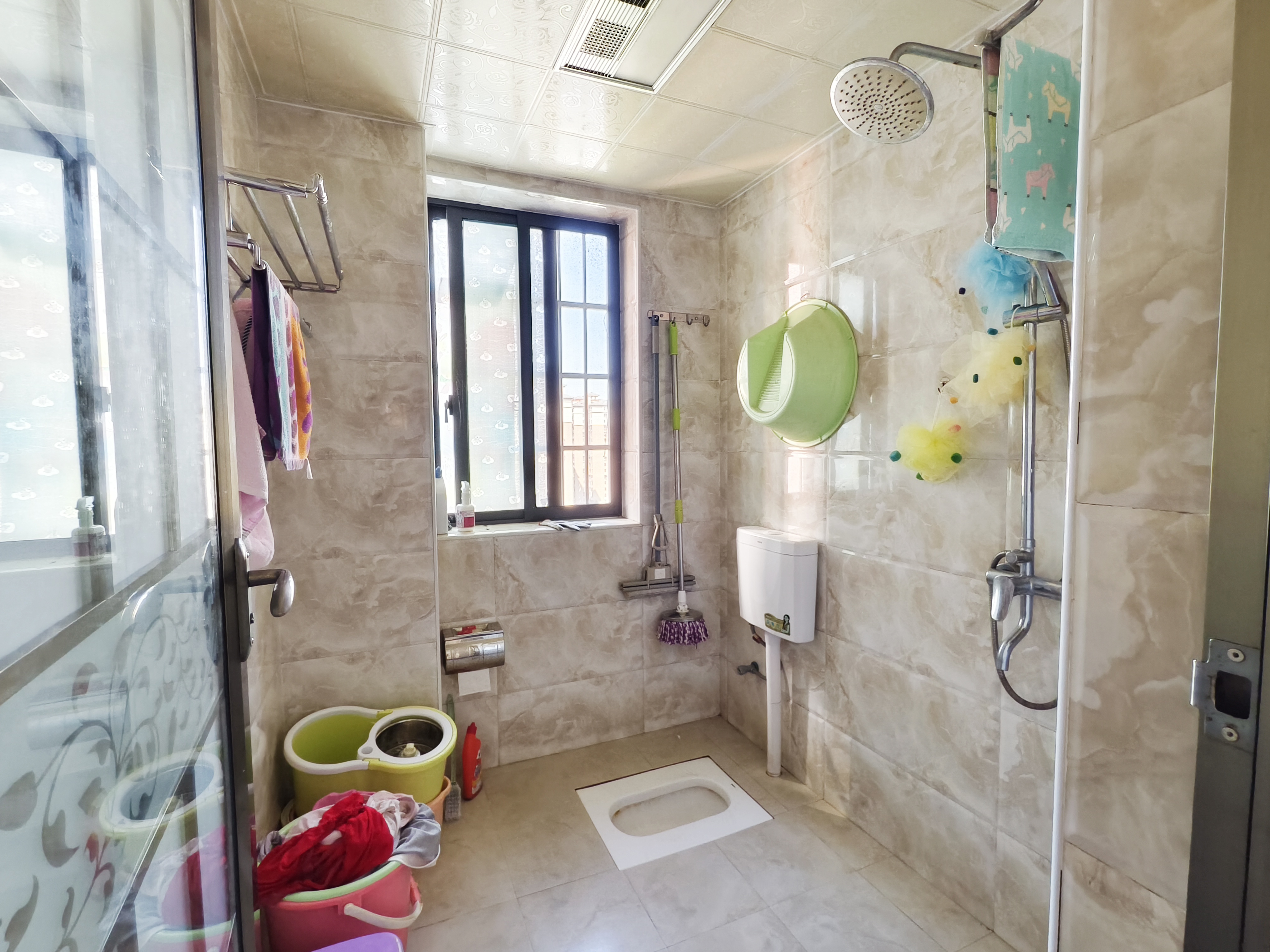 桃花缘  3室2厅2卫    69.8万 桃花缘  3室2厅2卫    69.8万室内图