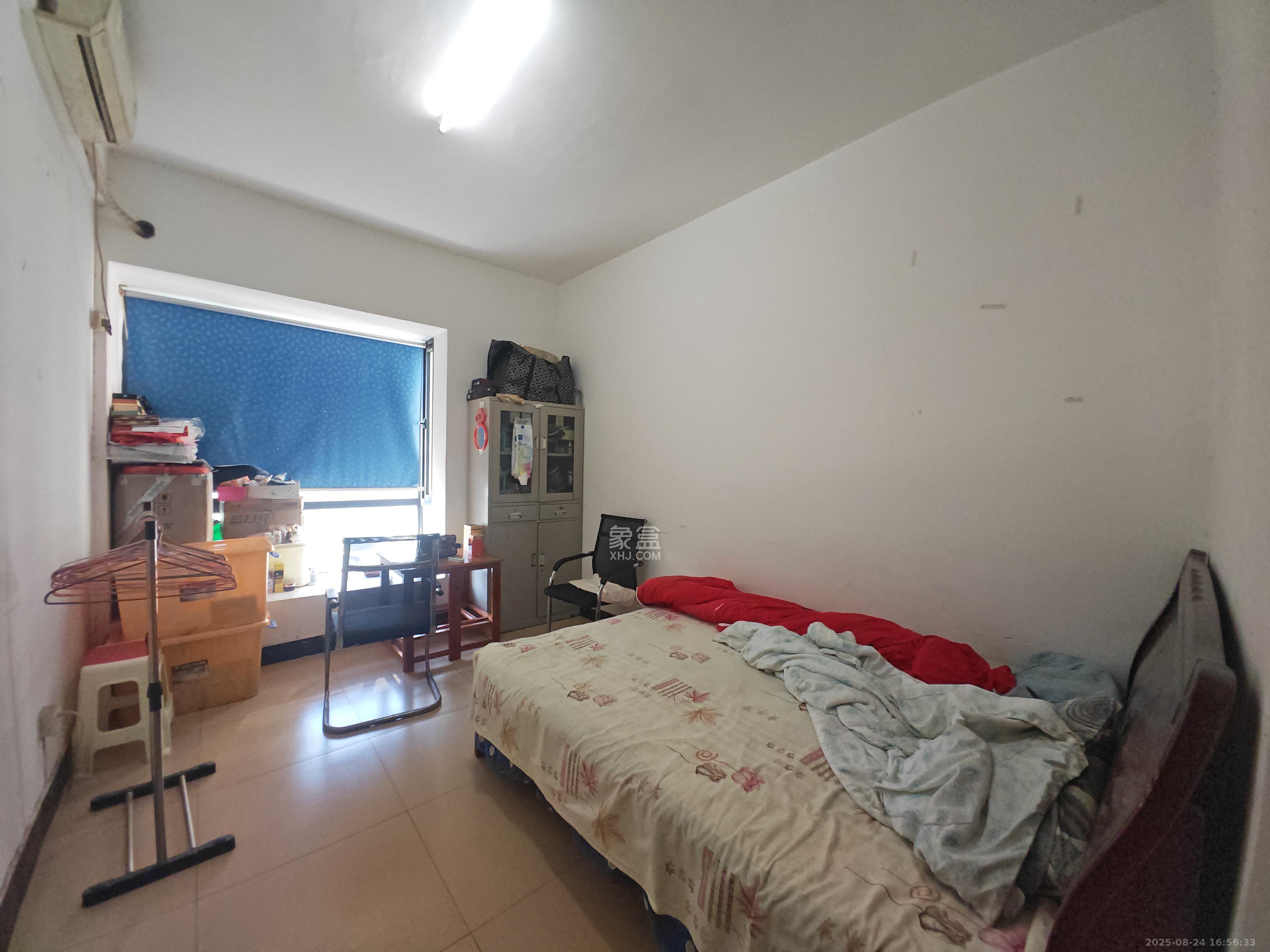 梦网景园  3室2厅2卫    2300.0元/月室内图