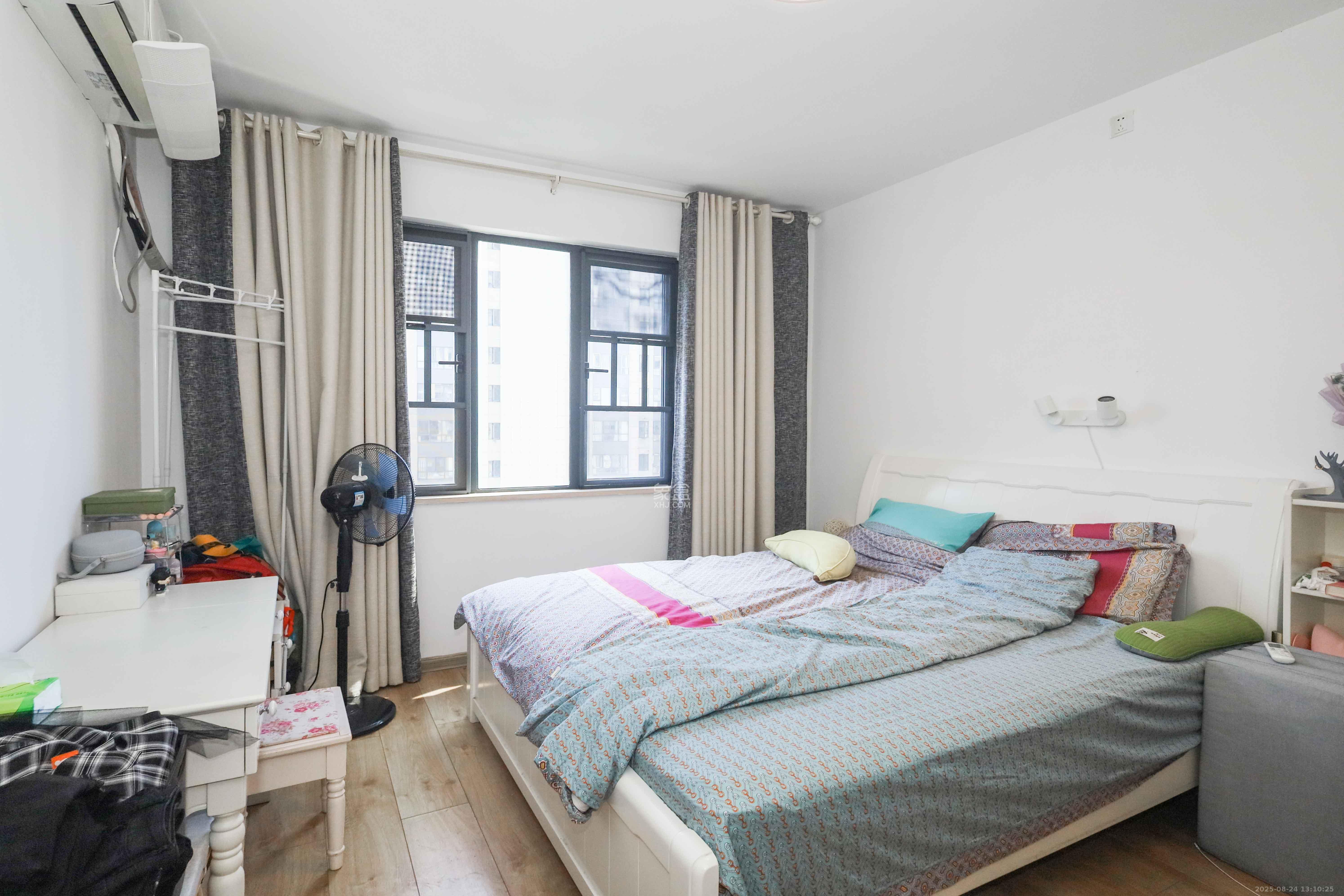 中国铁建梅溪青秀一期  3室2厅1卫    120.0万卧室