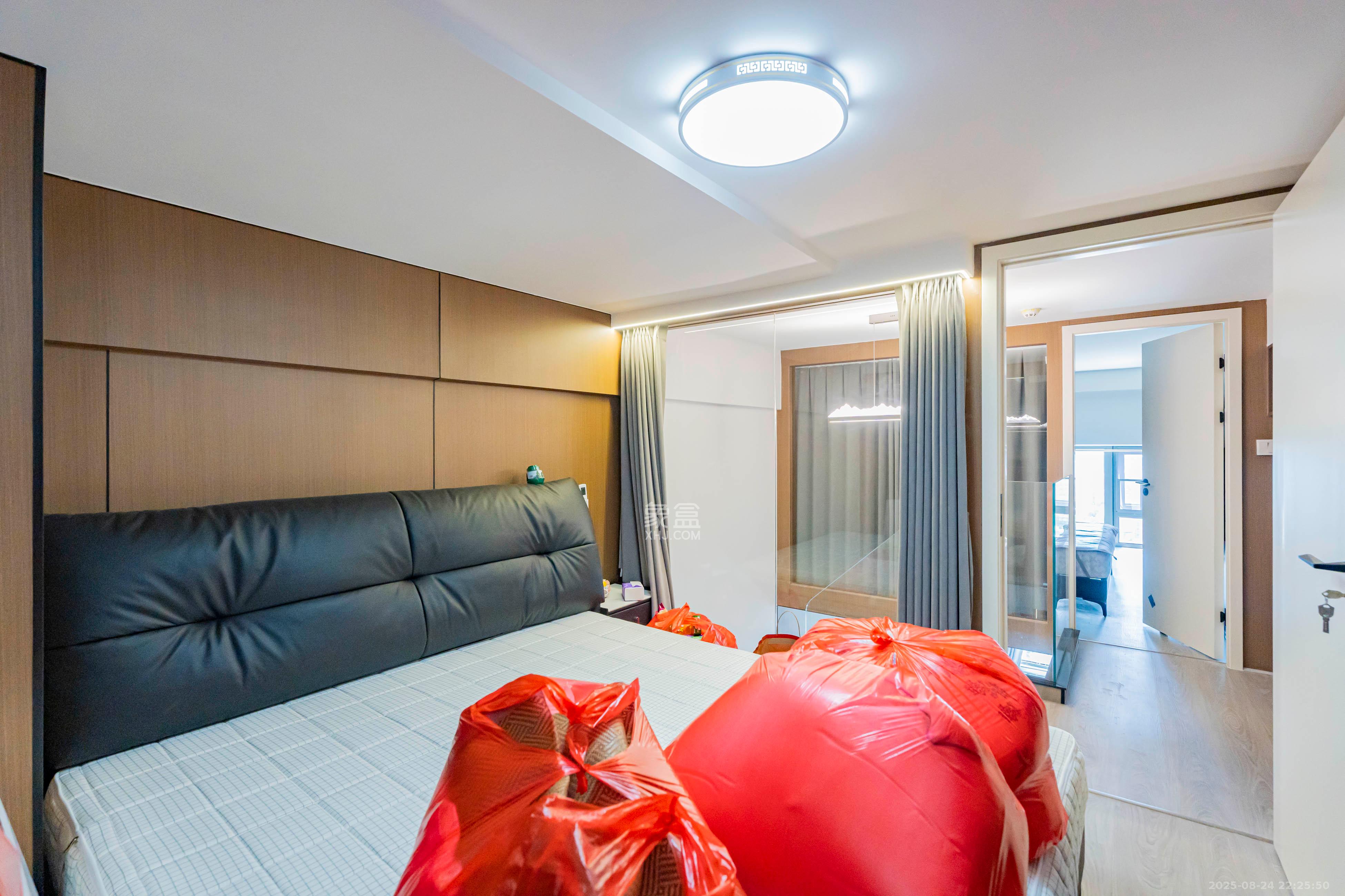 建发养云  2室1厅1卫    58.0万 建发养云  2室1厅1卫    58.0万卧室