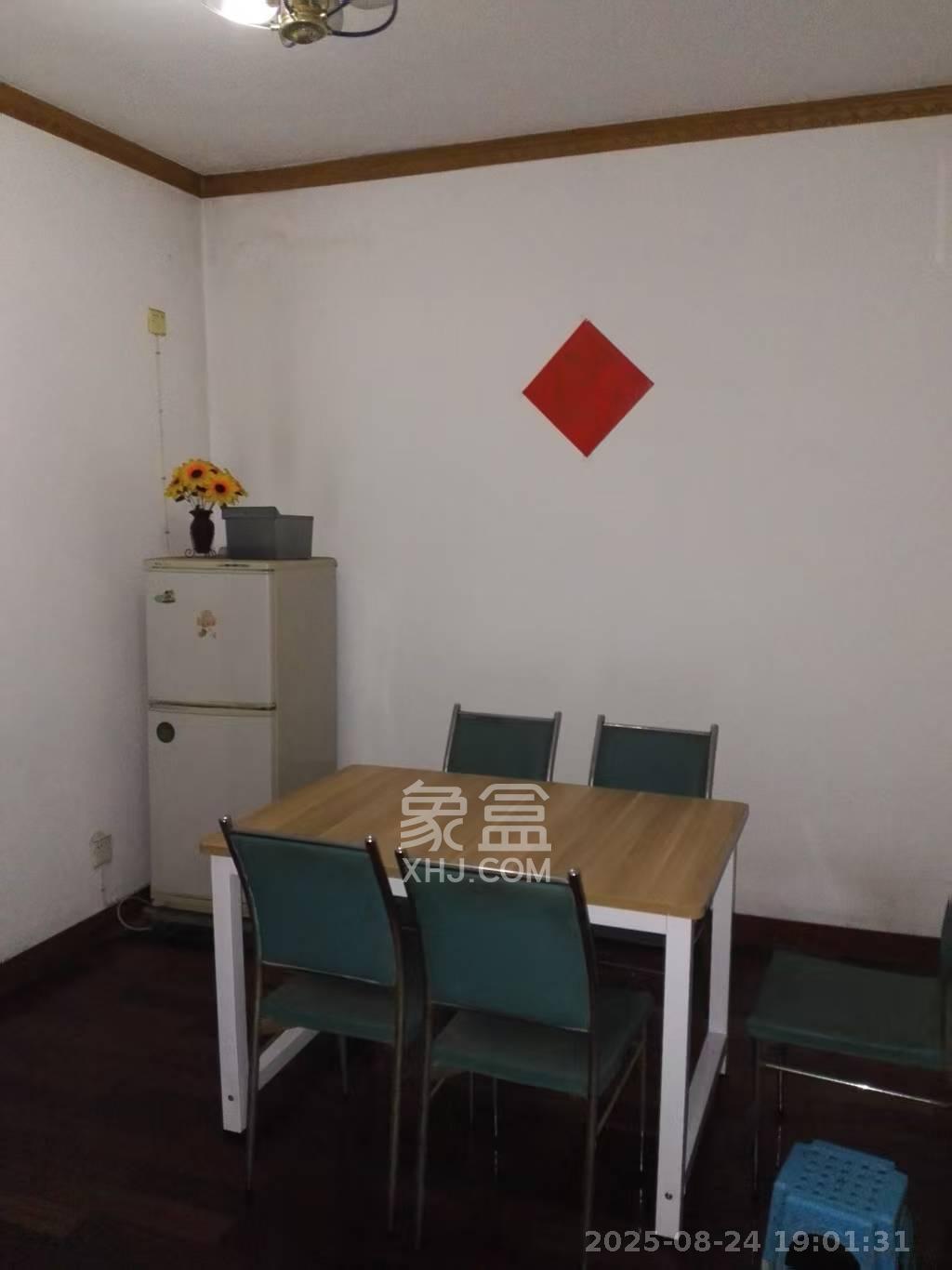 湖开小区(湖南开关厂宿舍)/南大桥社区 2室1厅1卫 1400.0元/月 湖开小区(湖南开关厂宿舍)/南大桥社区 2室1厅1卫 1400.0元/月室内图