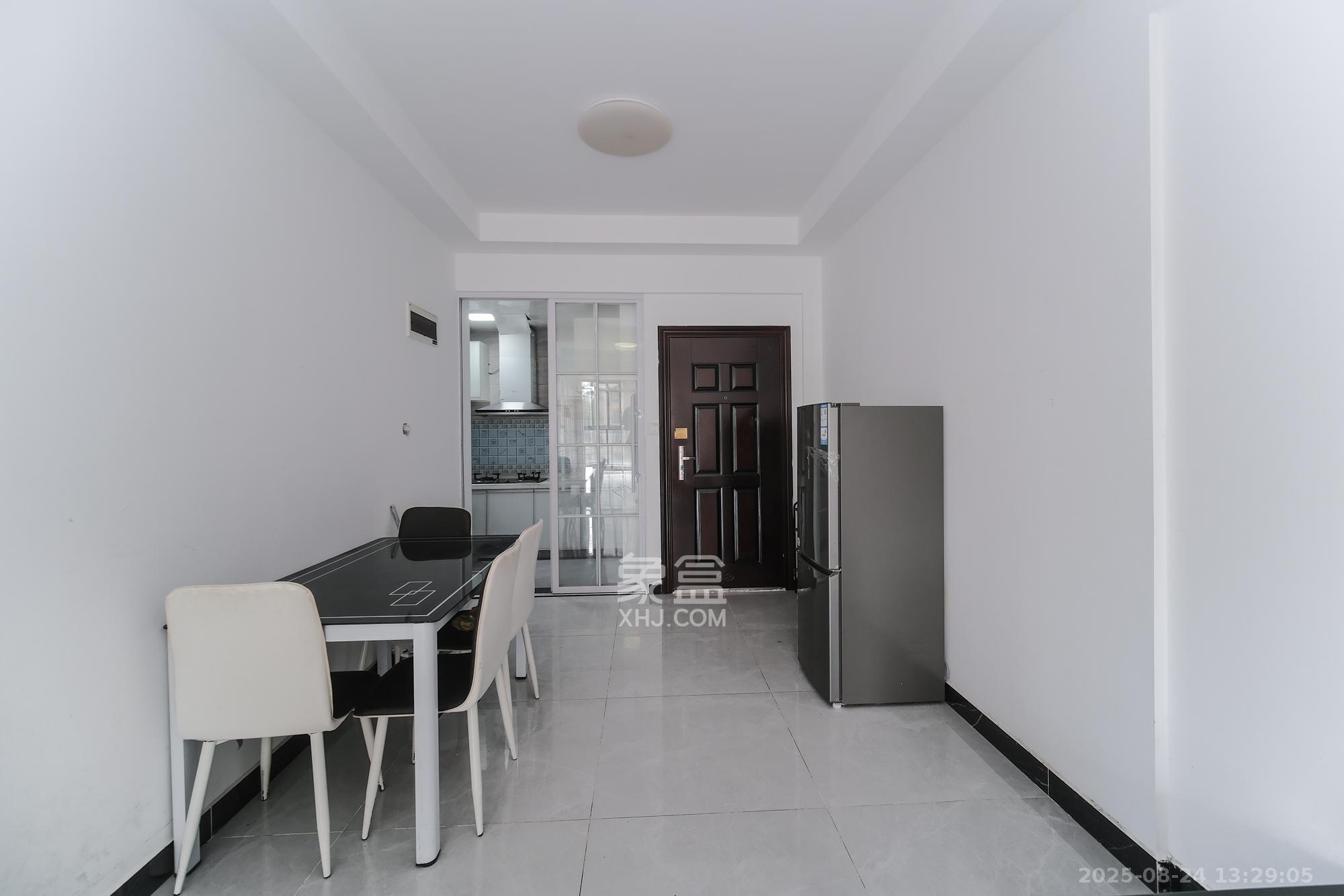 星雅美辰 2室2厅1卫 57.2万 星雅美辰 2室2厅1卫 57.2万客厅