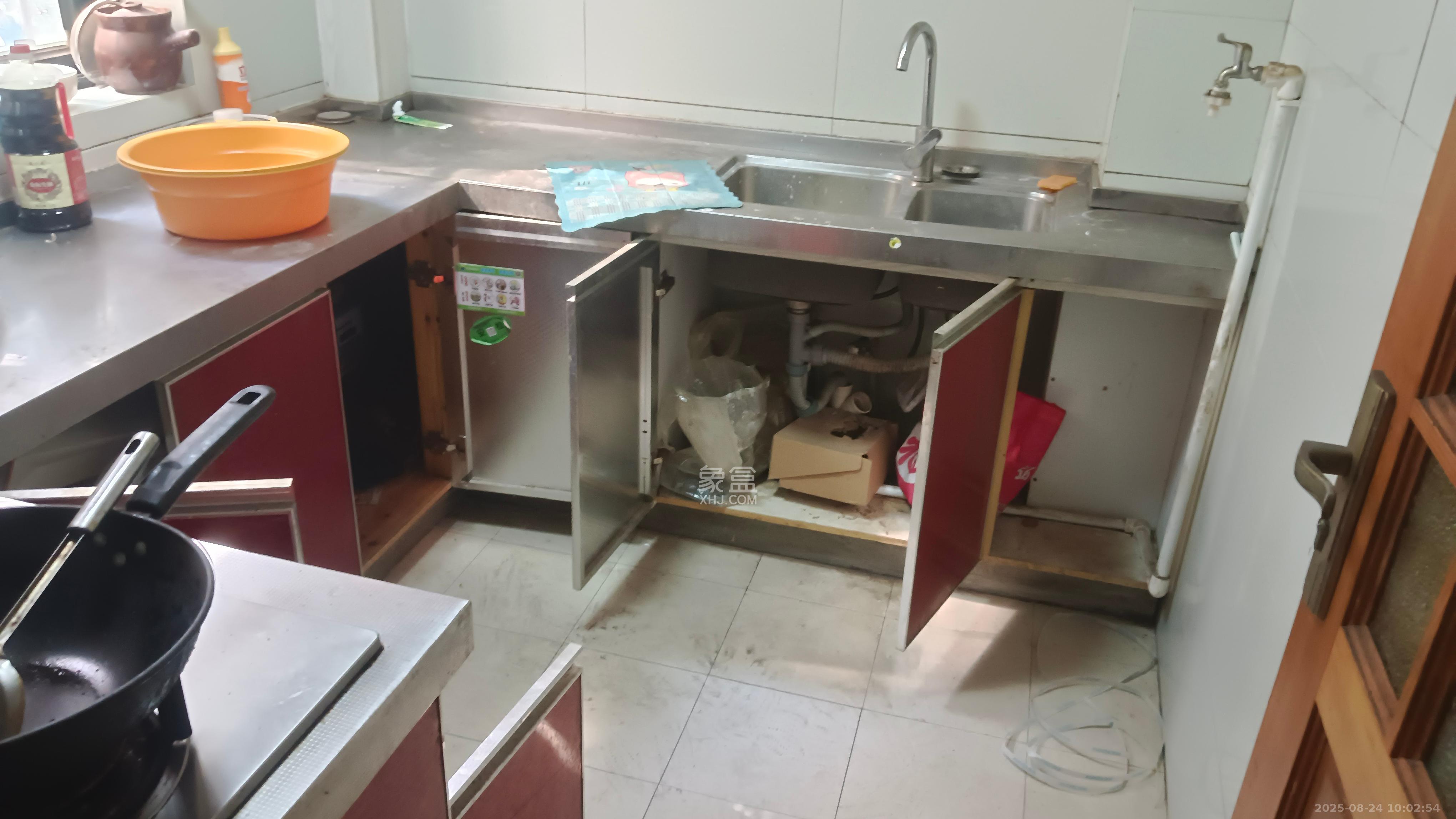 华丽家族  3室2厅1卫    2300.0元/月 华丽家族  3室2厅1卫    2300.0元/月室内图