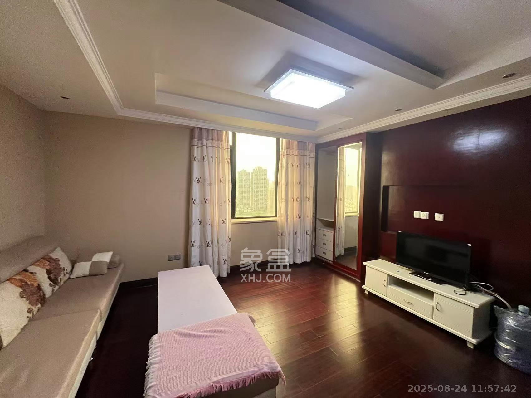 沁园春御院 1室1厅1卫 2000.0元/月 沁园春御院 1室1厅1卫 2000.0元/月室内图