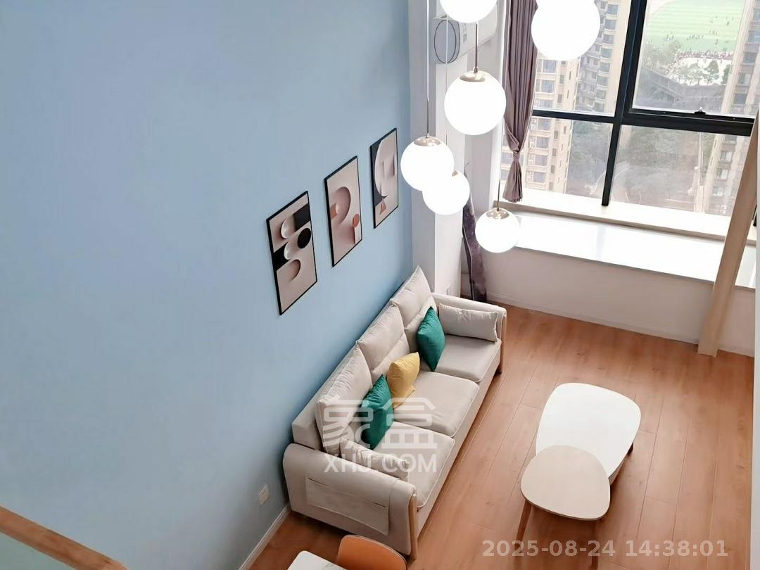 裕天国际商汇中心  3室2厅1卫    2400.0元/月室内图