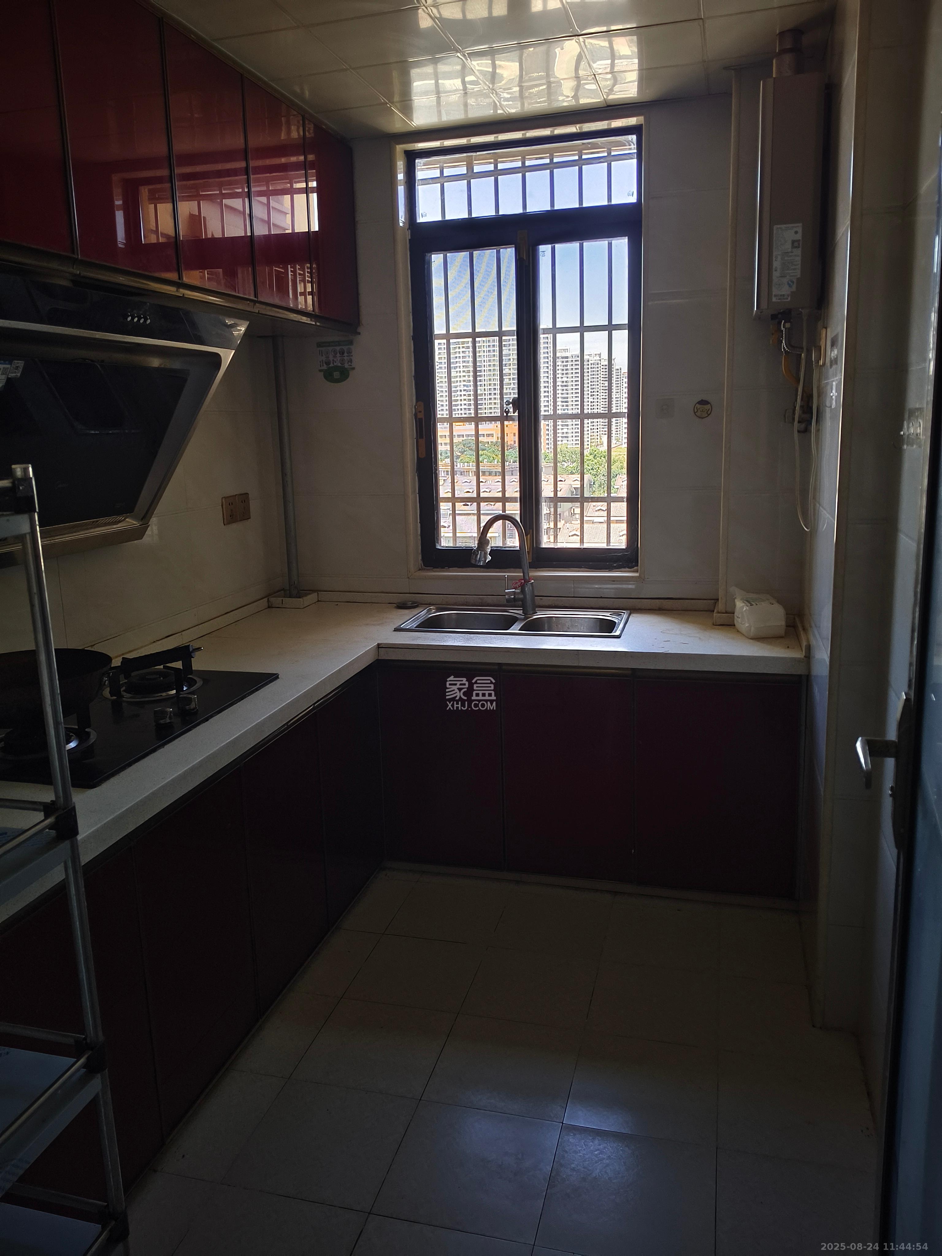 荷韵园 2室1厅1卫 1600.0元/月 荷韵园 2室1厅1卫 1600.0元/月室内图