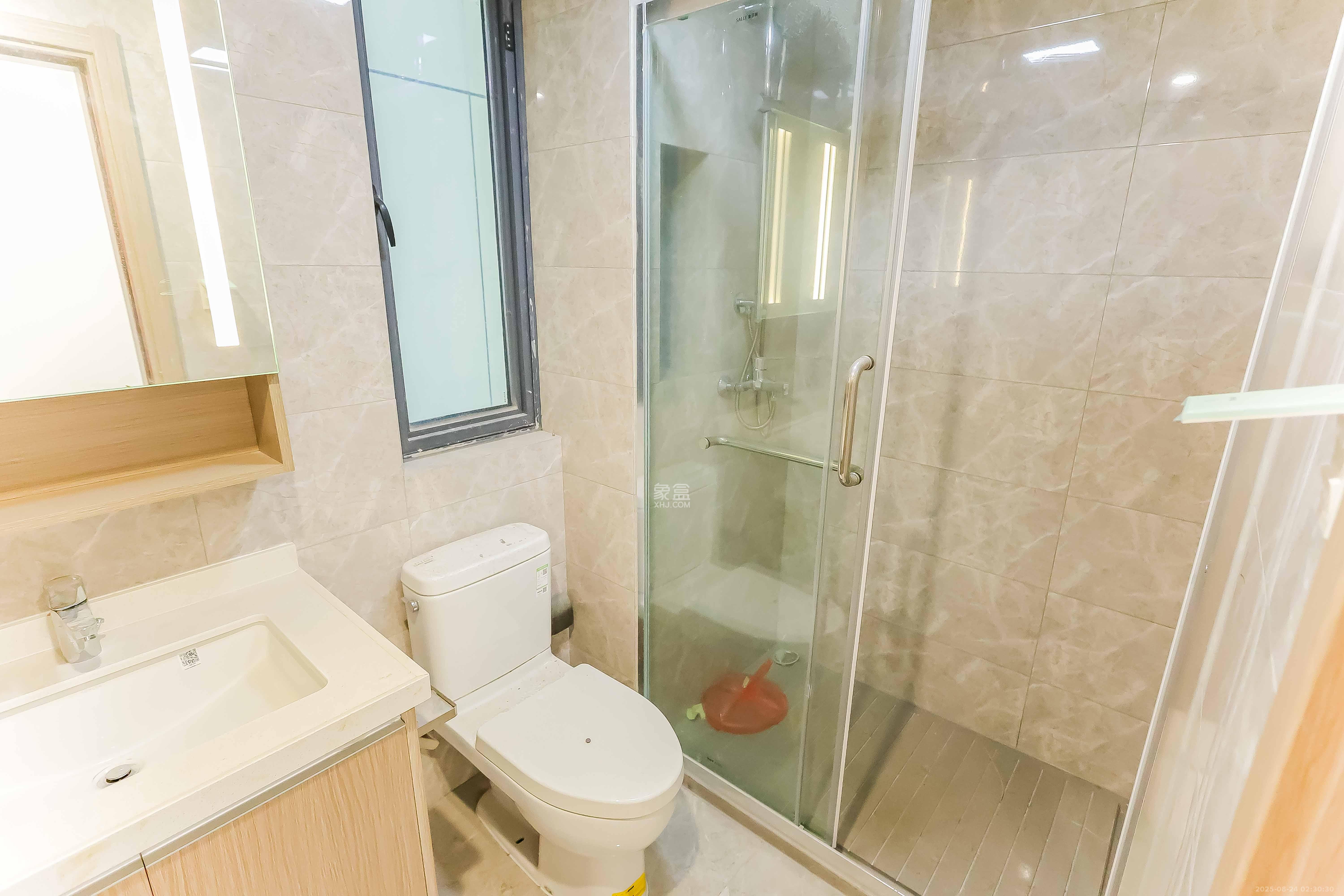 旭辉雨花郡  4室2厅2卫    190.0万其他