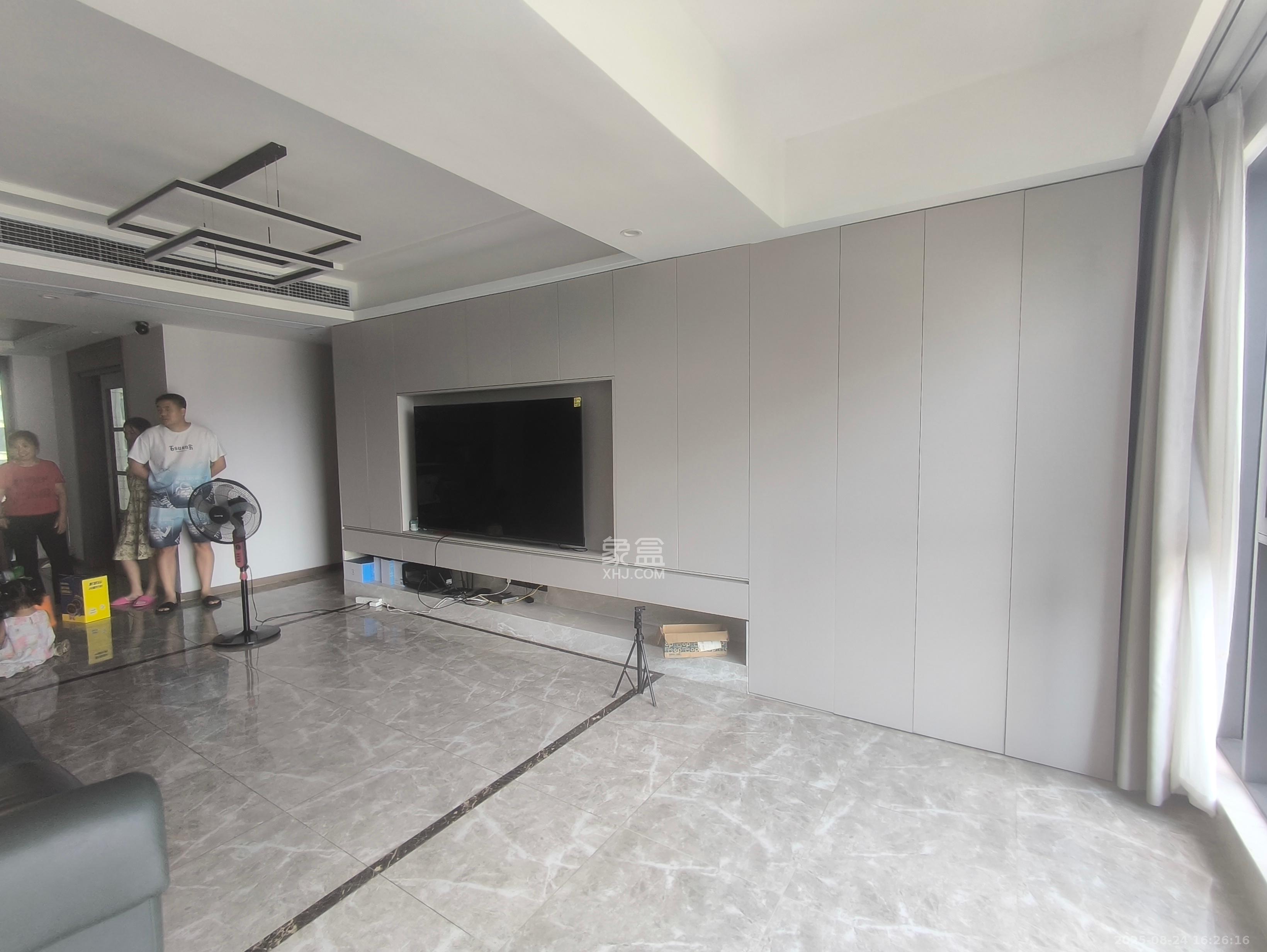 绿地V岛 4室1厅2卫 6000.0元/月 绿地V岛 4室1厅2卫 6000.0元/月室内图