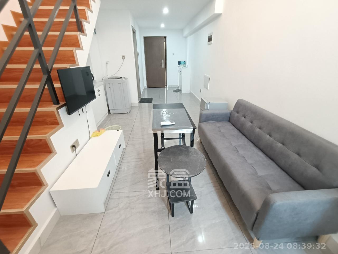 弘坤云寓  1室1厅1卫    2000.0元/月 弘坤云寓  1室1厅1卫    2000.0元/月室内图