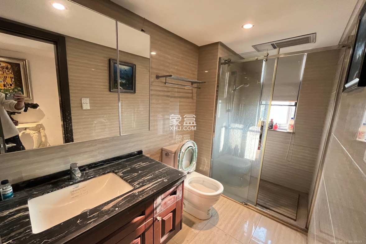 万科金域缇香  4室2厅2卫    5000.0元/月 万科金域缇香  4室2厅2卫    5000.0元/月室内图