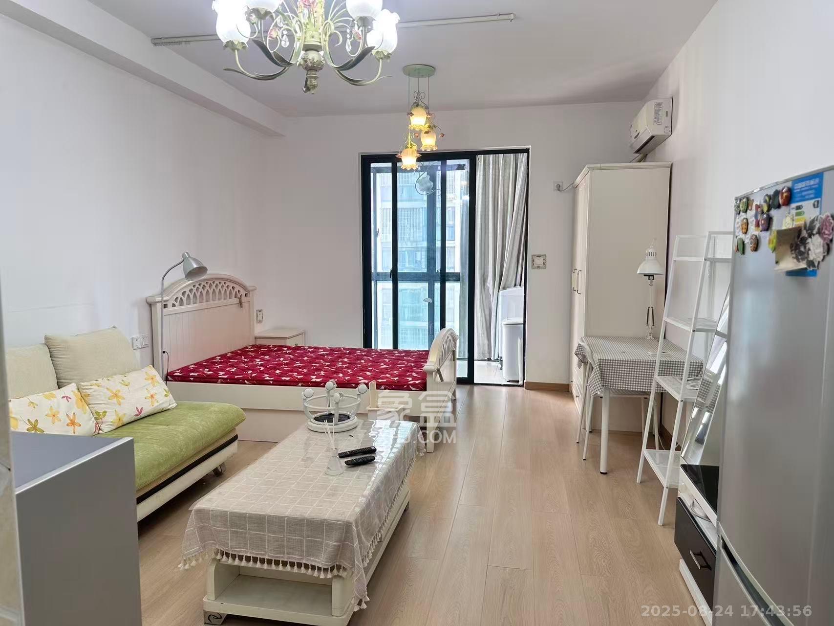 尊邸华庭 1室1厅1卫 1599.0元/月 尊邸华庭 1室1厅1卫 1599.0元/月室内图