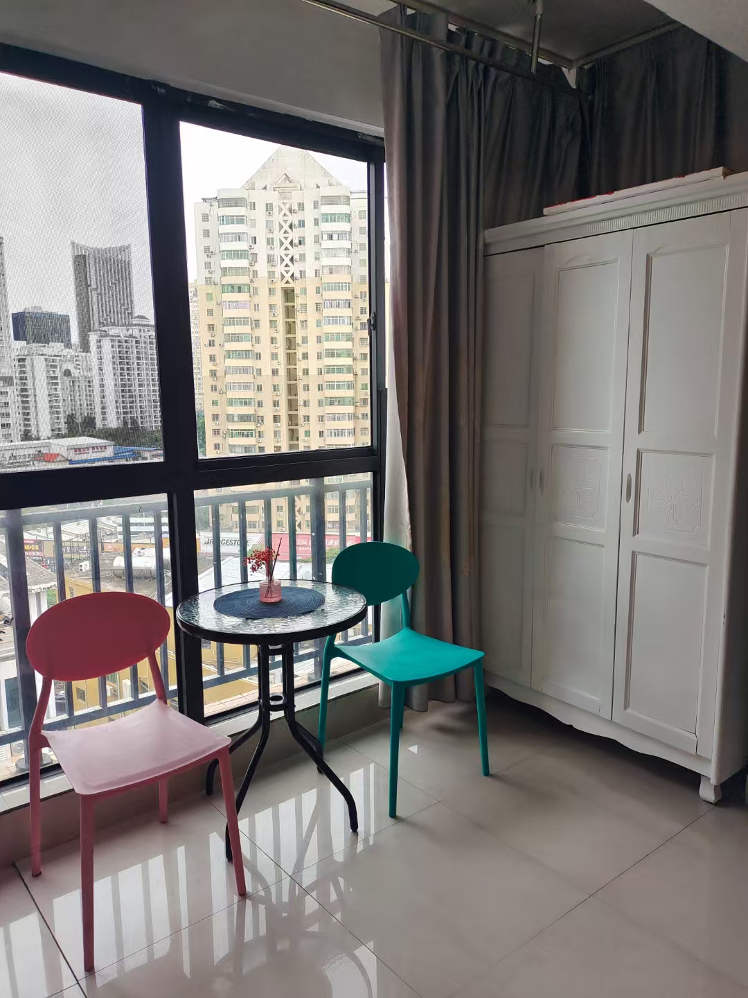 世贸兰庭 1室0厅1卫 52.0万 世贸兰庭 1室0厅1卫 52.0万客厅