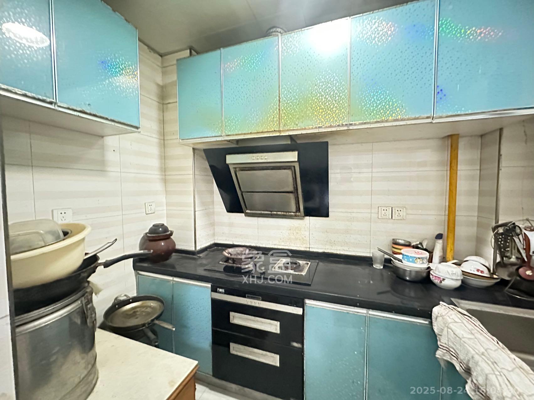 爱琴海岸  2室2厅1卫    1288.0元/月室内图