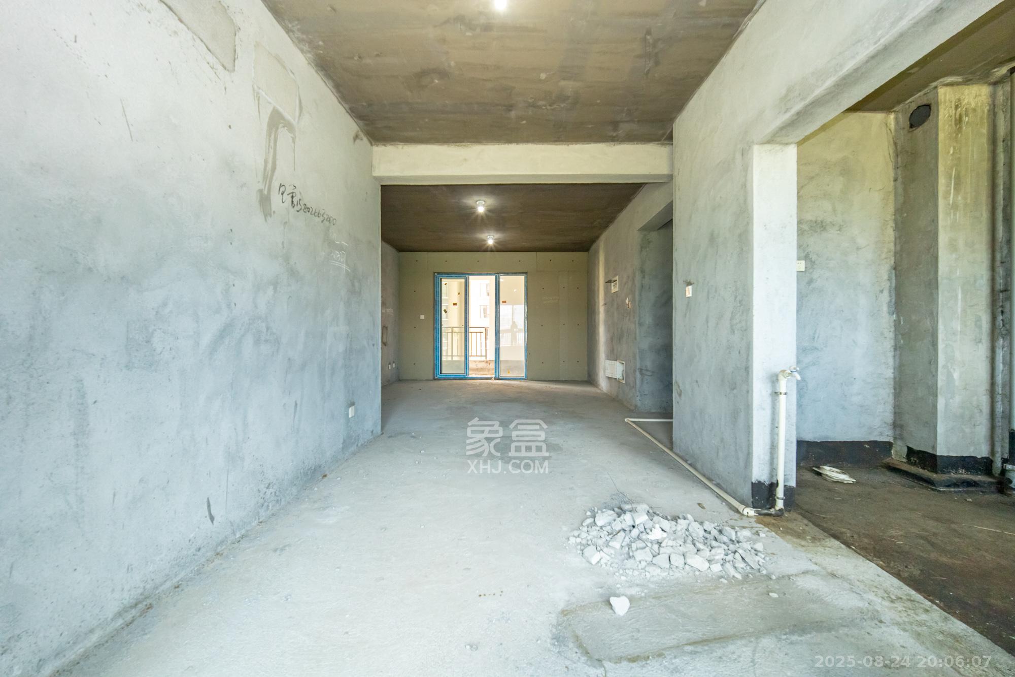 楚天世纪城西苑  3室2厅2卫    93.8万其他