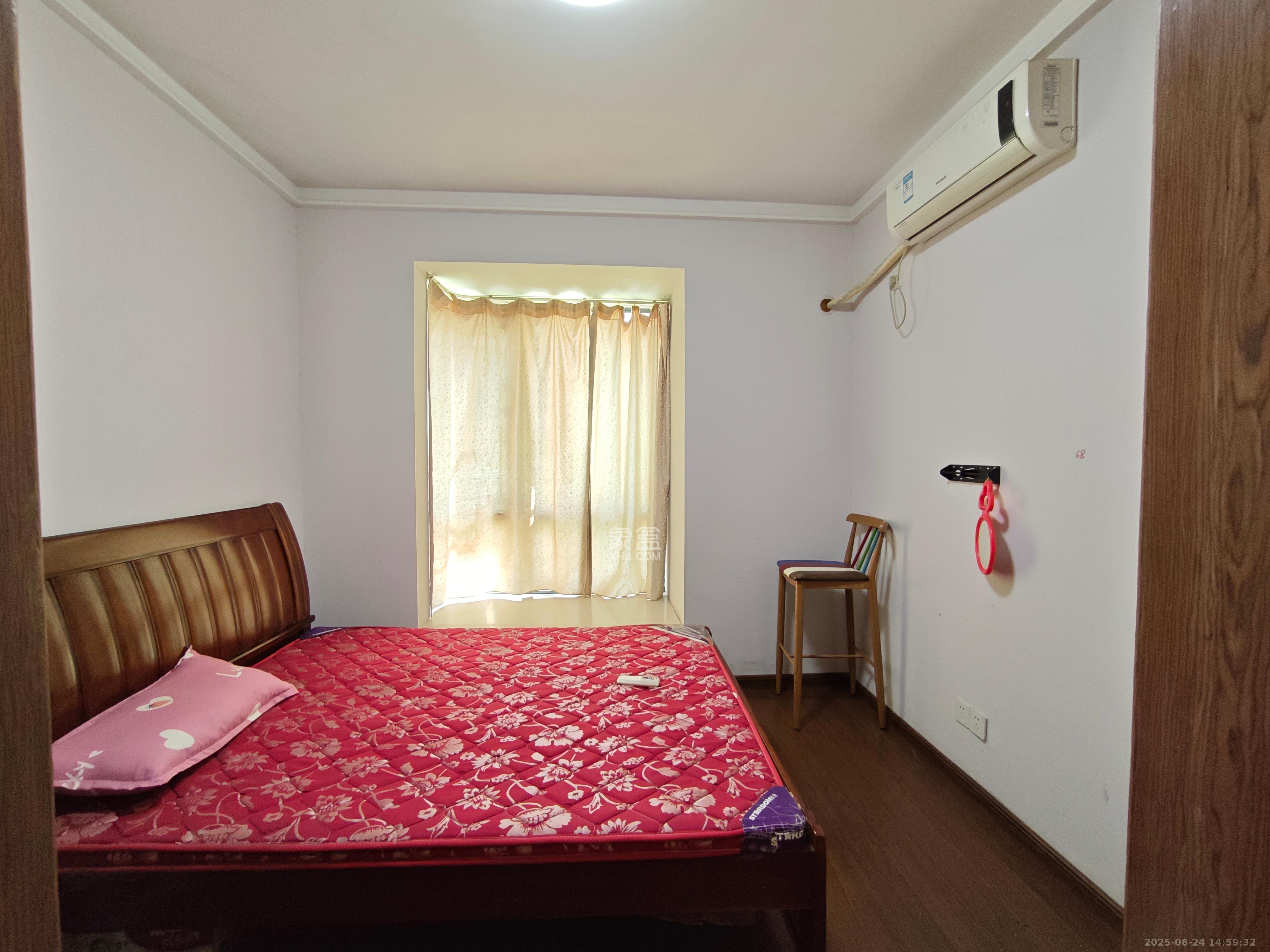 中建麓山和苑  1室0厅0卫    1800.0元/月 中建麓山和苑  1室0厅0卫    1800.0元/月