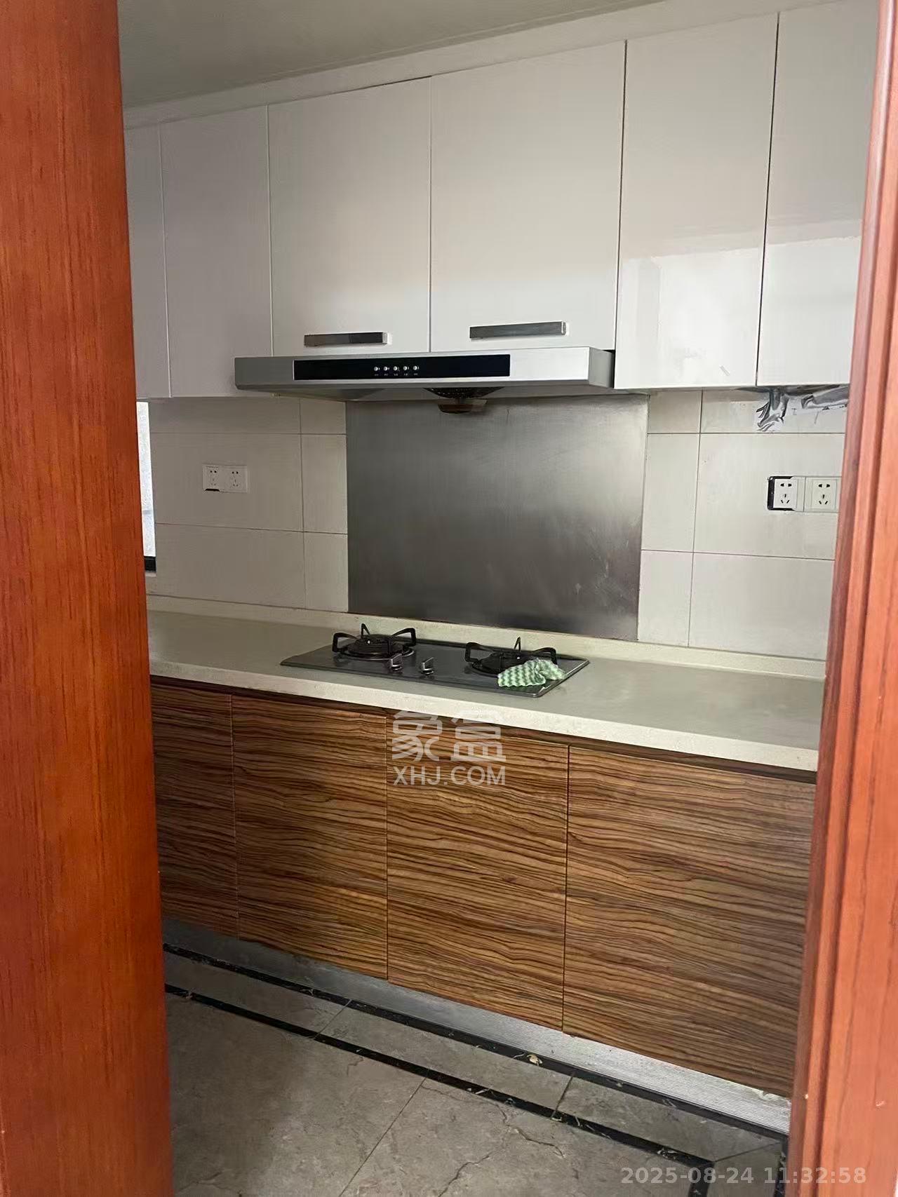 中海梅溪湖壹号  3室2厅1卫    2300.0元/月室内图