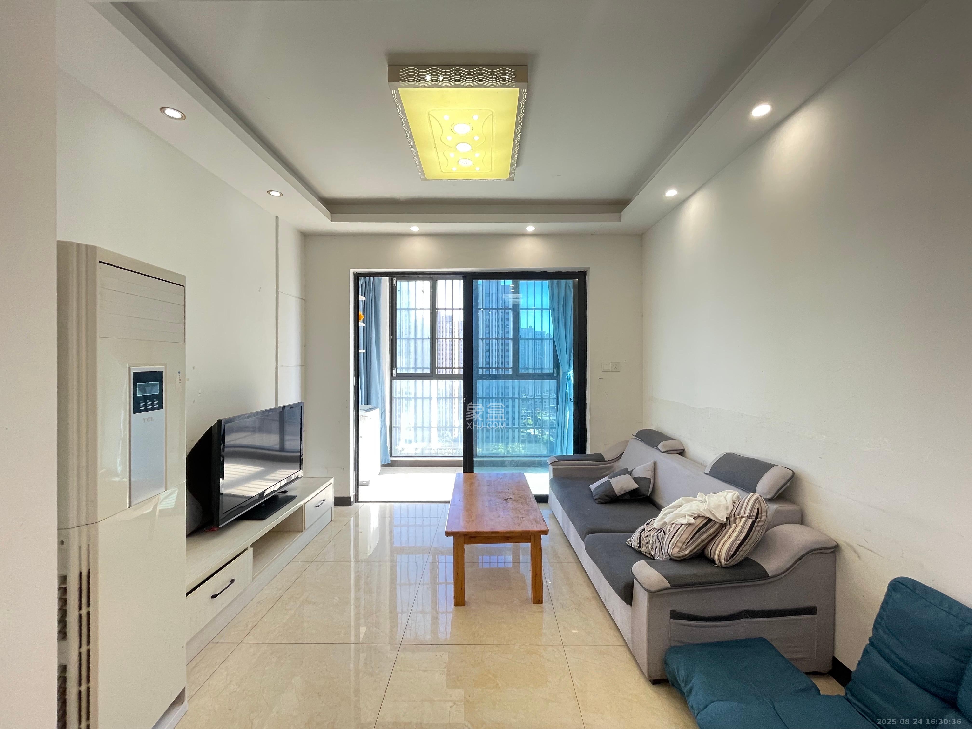 紫御江山 2室1厅1卫 1800.0元/月 紫御江山 2室1厅1卫 1800.0元/月室内图