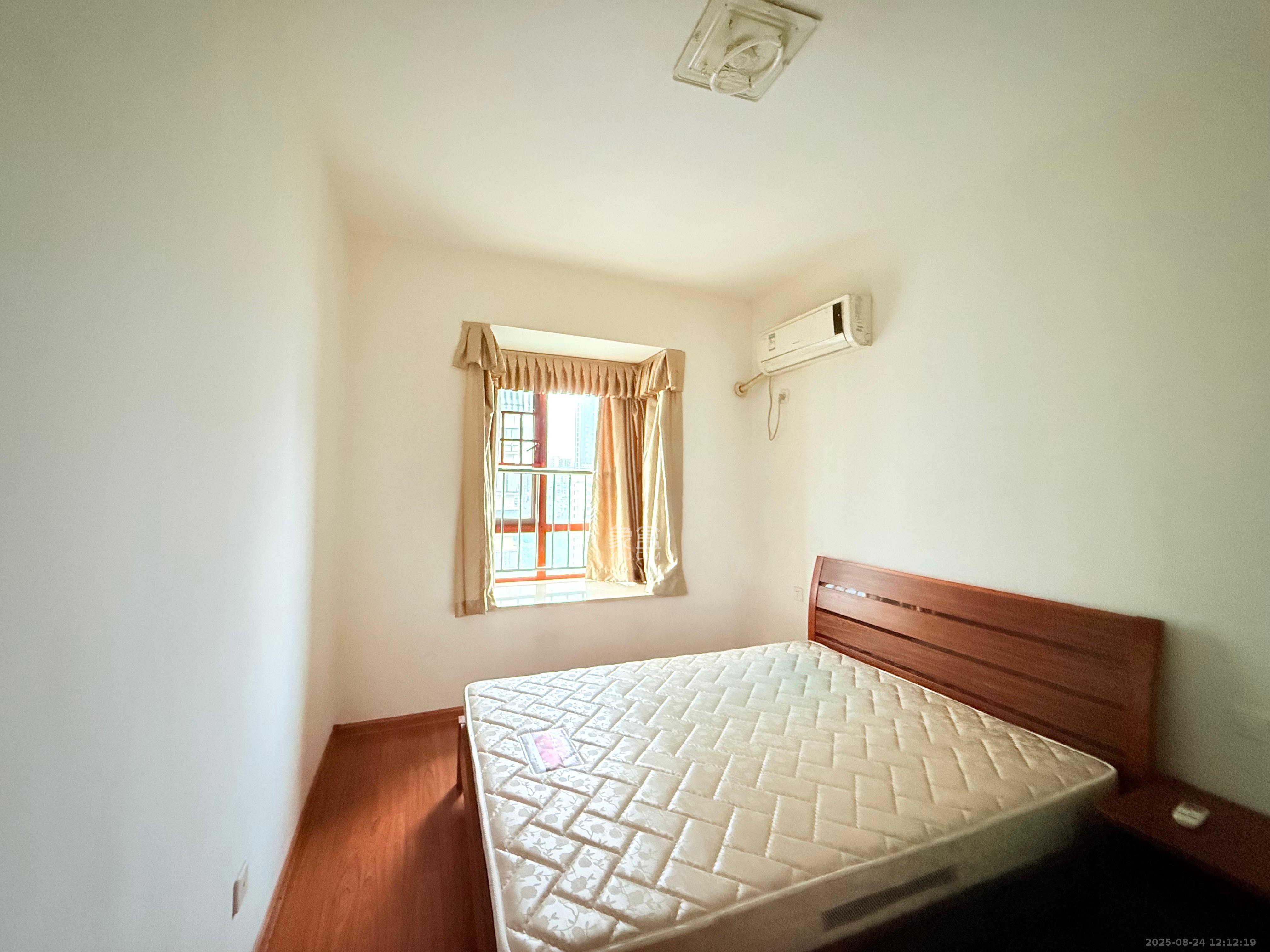 银杏嘉园  4室2厅1卫    3000.0元/月 银杏嘉园  4室2厅1卫    3000.0元/月室内图