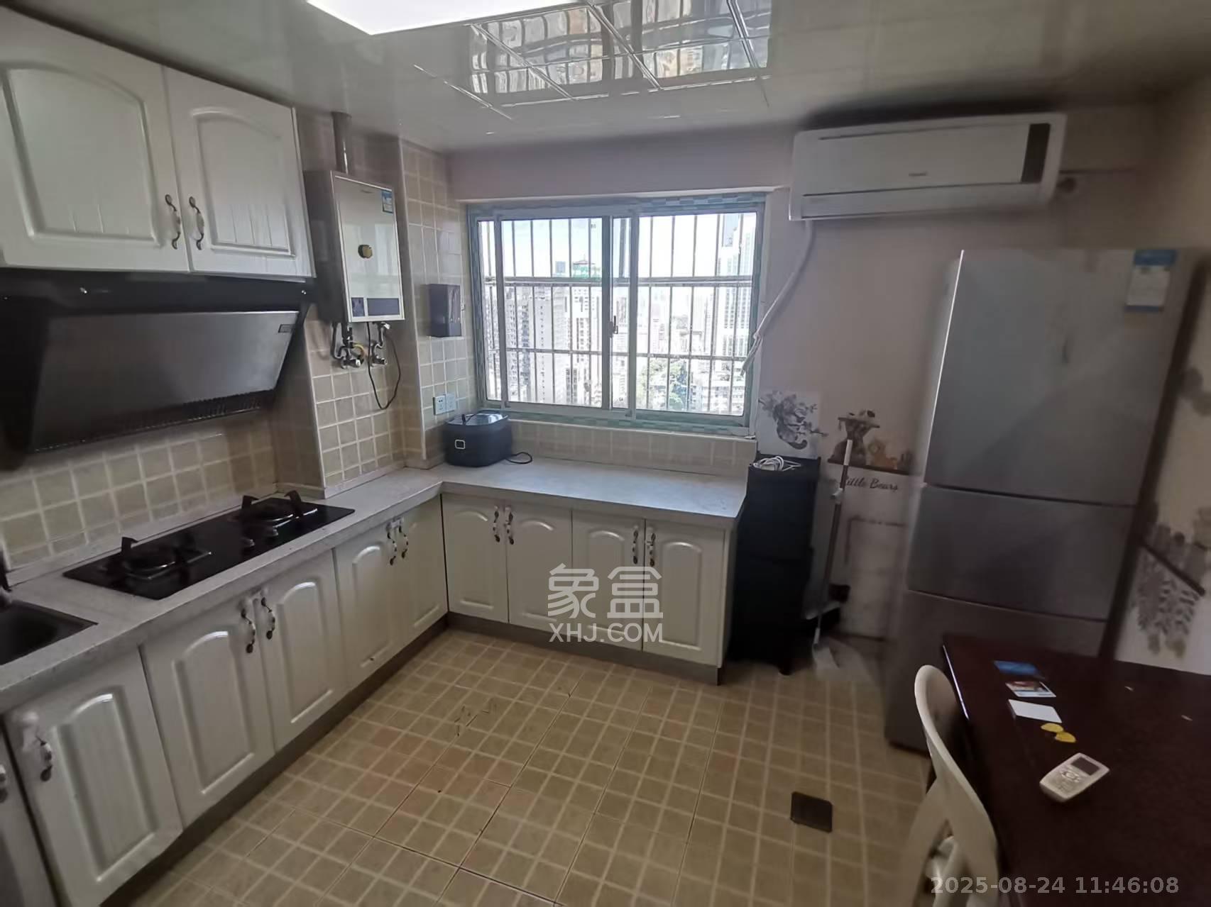 宏景名厦  3室2厅2卫    3100.0元/月室内图