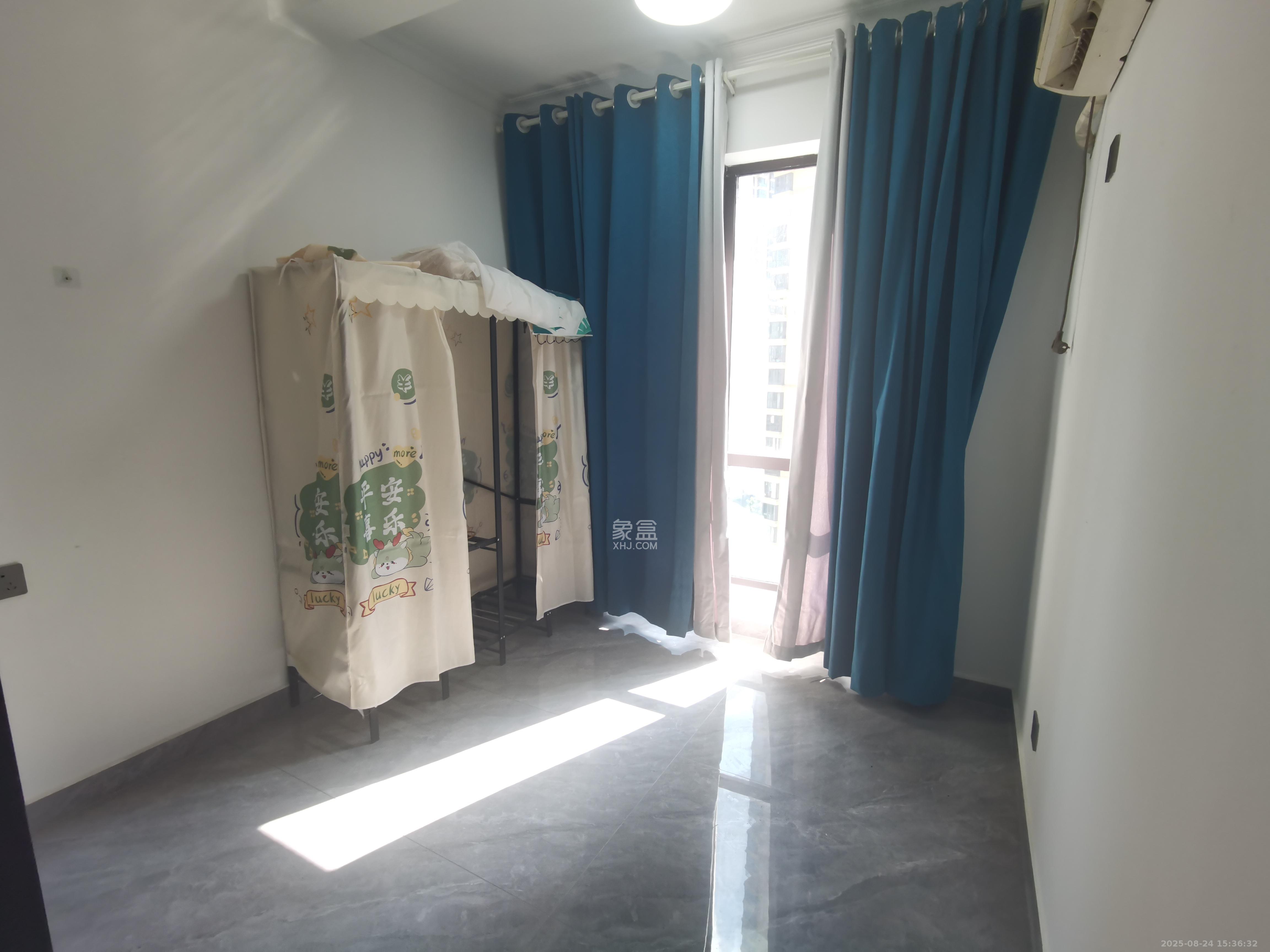 保利西海岸A区  4室2厅2卫    4200.0元/月室内图