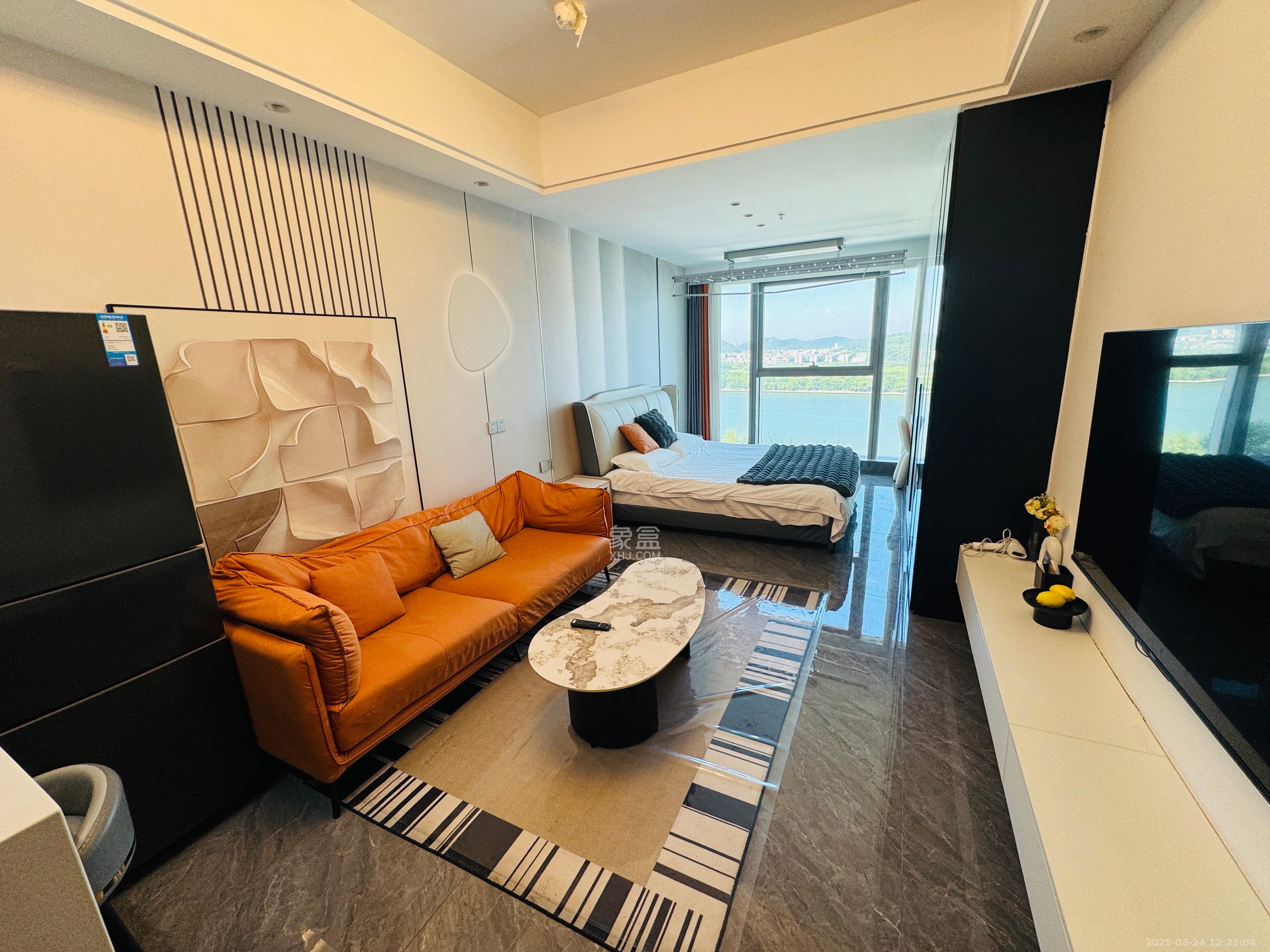 汇景发展环球中心  1室0厅1卫    3500.0元/月 汇景发展环球中心  1室0厅1卫    3500.0元/月室内图