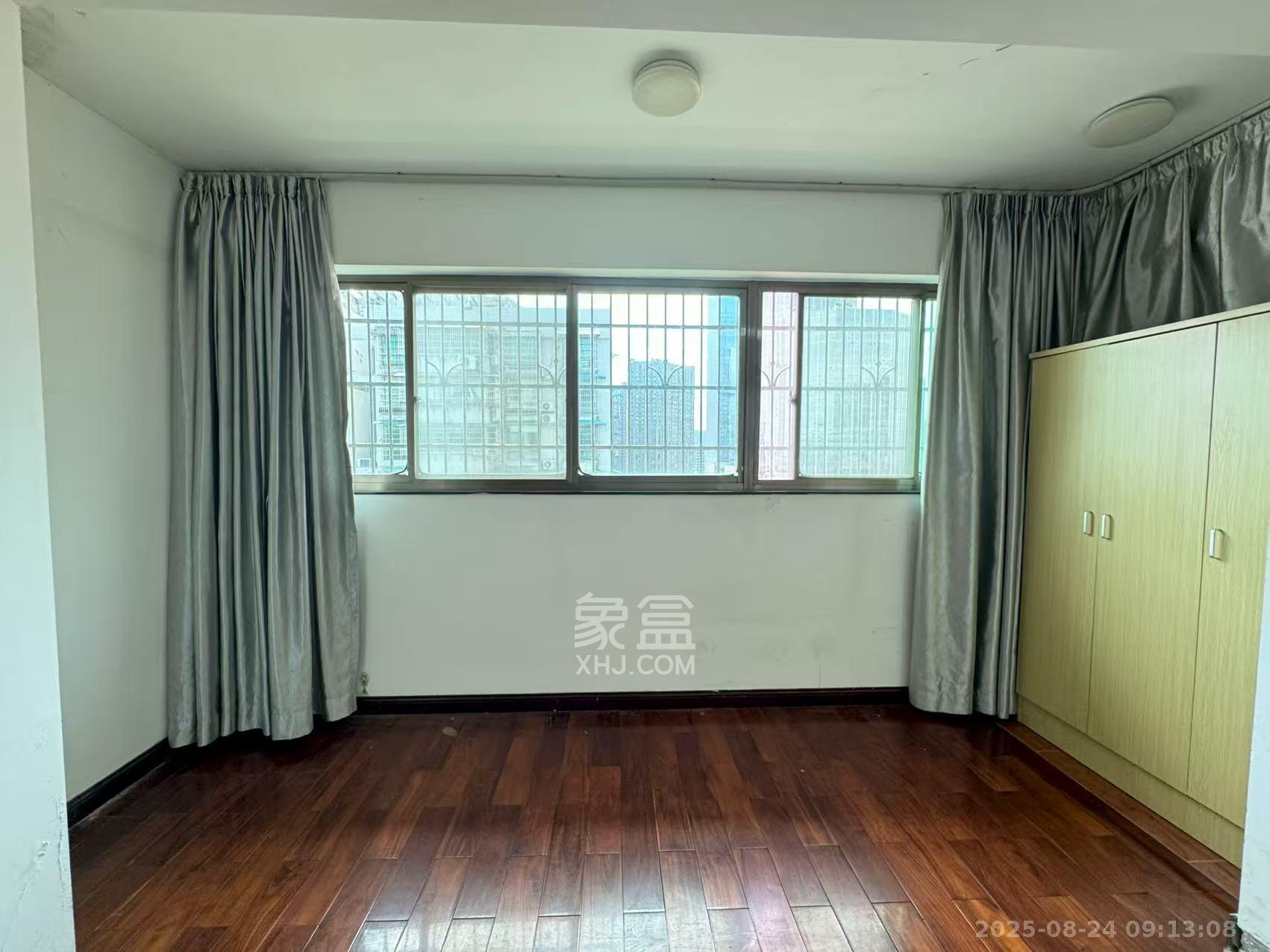 新锐湘都 1室1厅1卫 1600.0元/月 新锐湘都 1室1厅1卫 1600.0元/月室内图