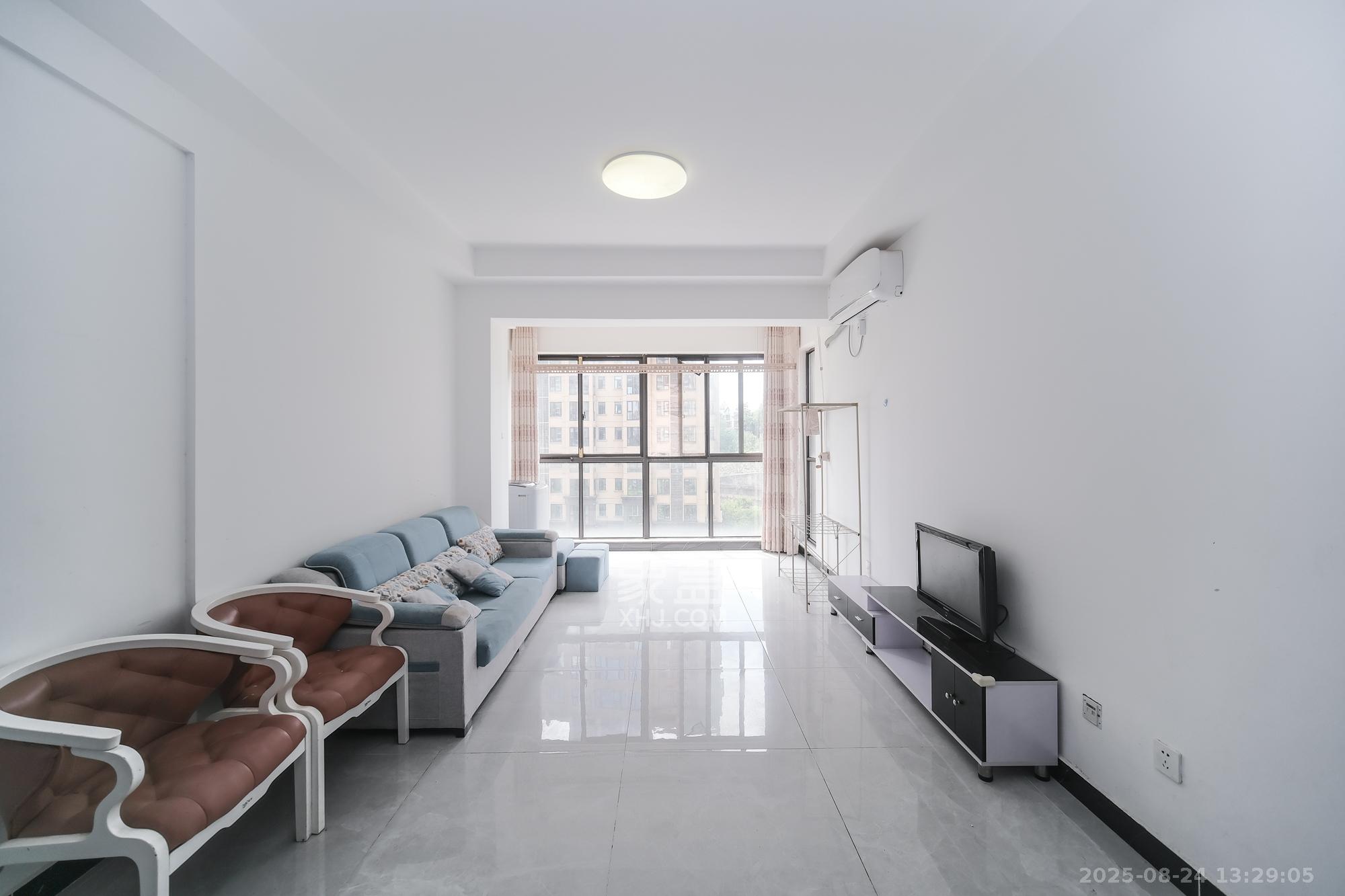 星雅美辰 2室2厅1卫 57.2万 星雅美辰 2室2厅1卫 57.2万客厅