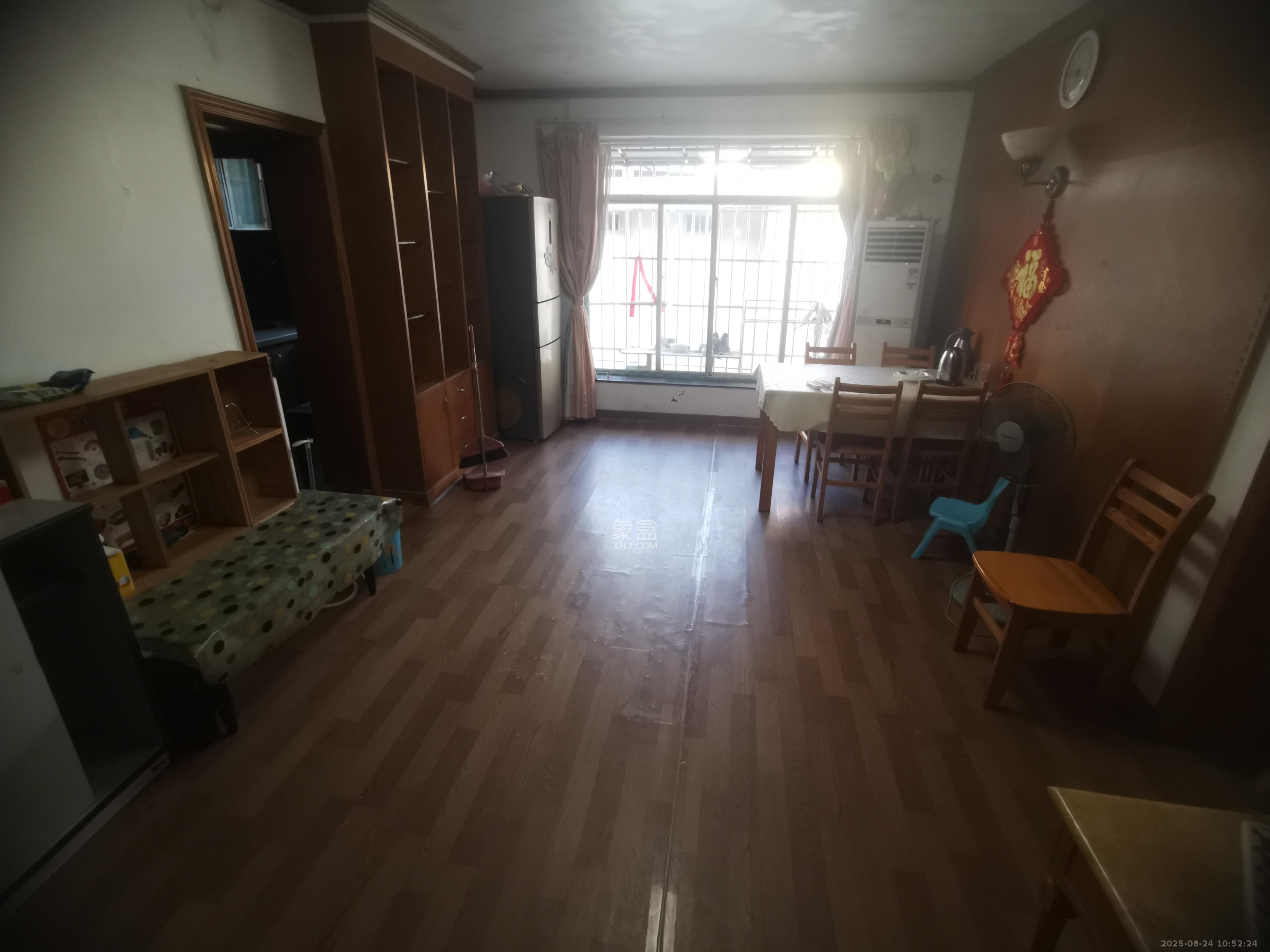 文华商住楼  2室1厅1卫   1500.00元/月