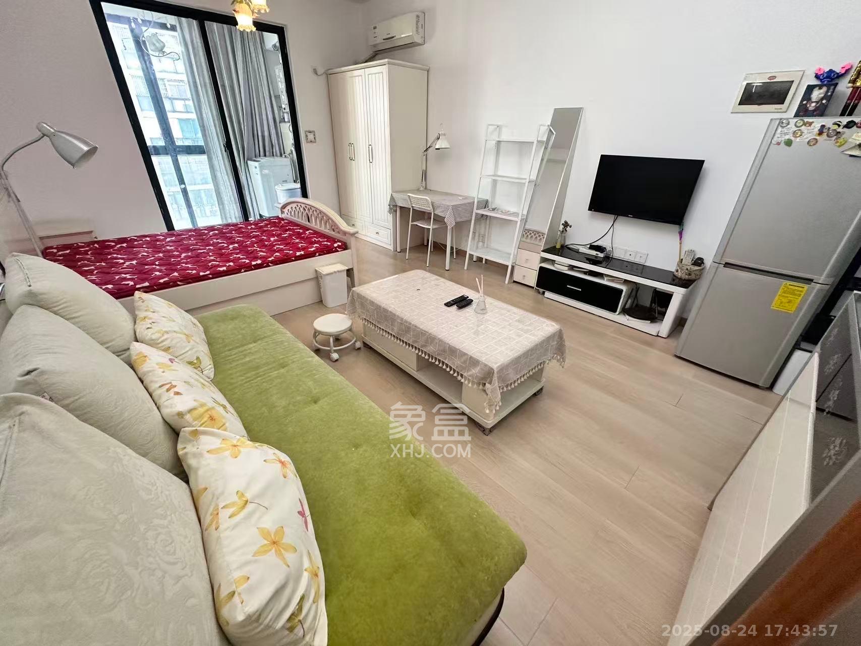 尊邸华庭 1室1厅1卫 1599.0元/月 尊邸华庭 1室1厅1卫 1599.0元/月室内图