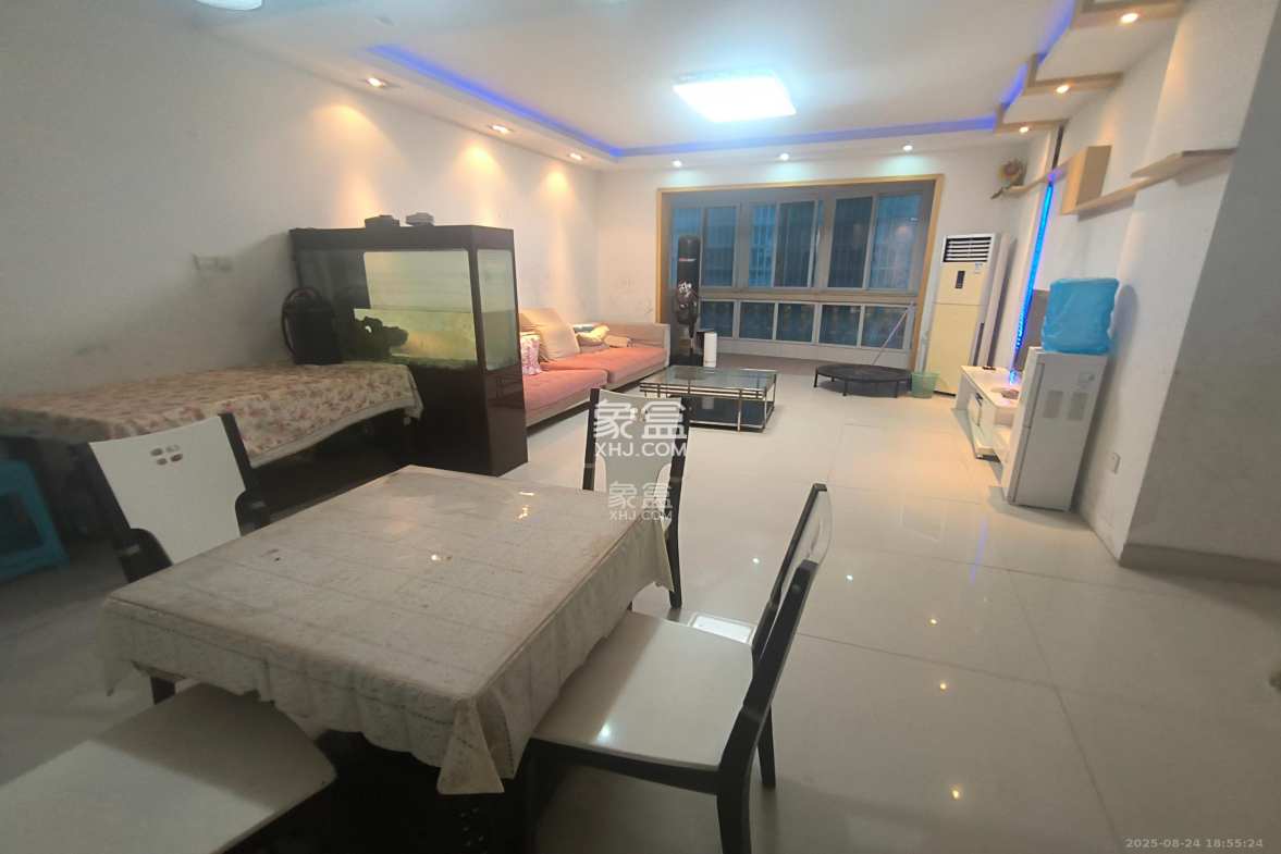 时代天骄 4室2厅2卫 2500.0元/月 时代天骄 4室2厅2卫 2500.0元/月室内图