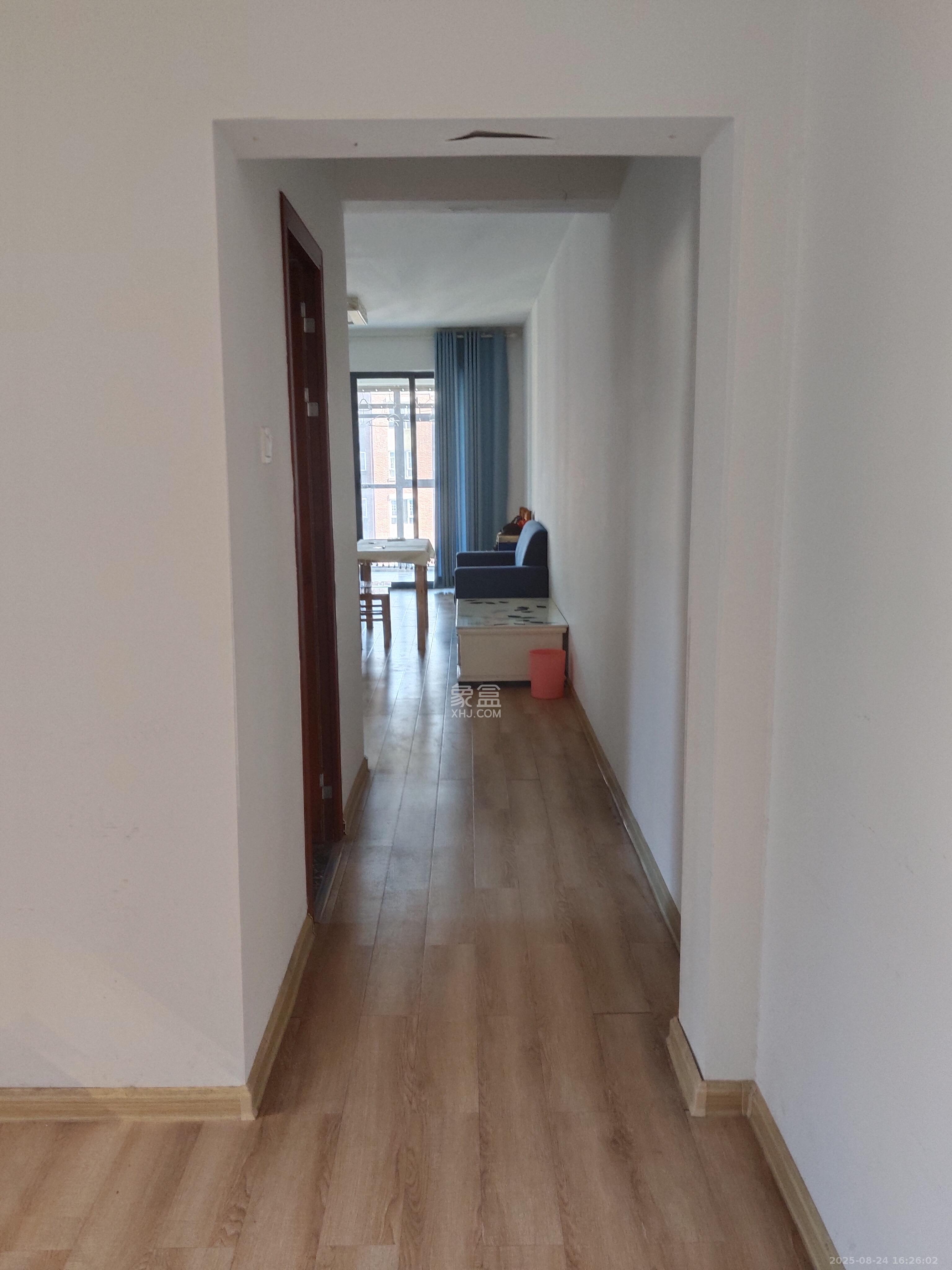 五矿格澜郡 3室2厅1卫 1700.0元/月 五矿格澜郡 3室2厅1卫 1700.0元/月室内图