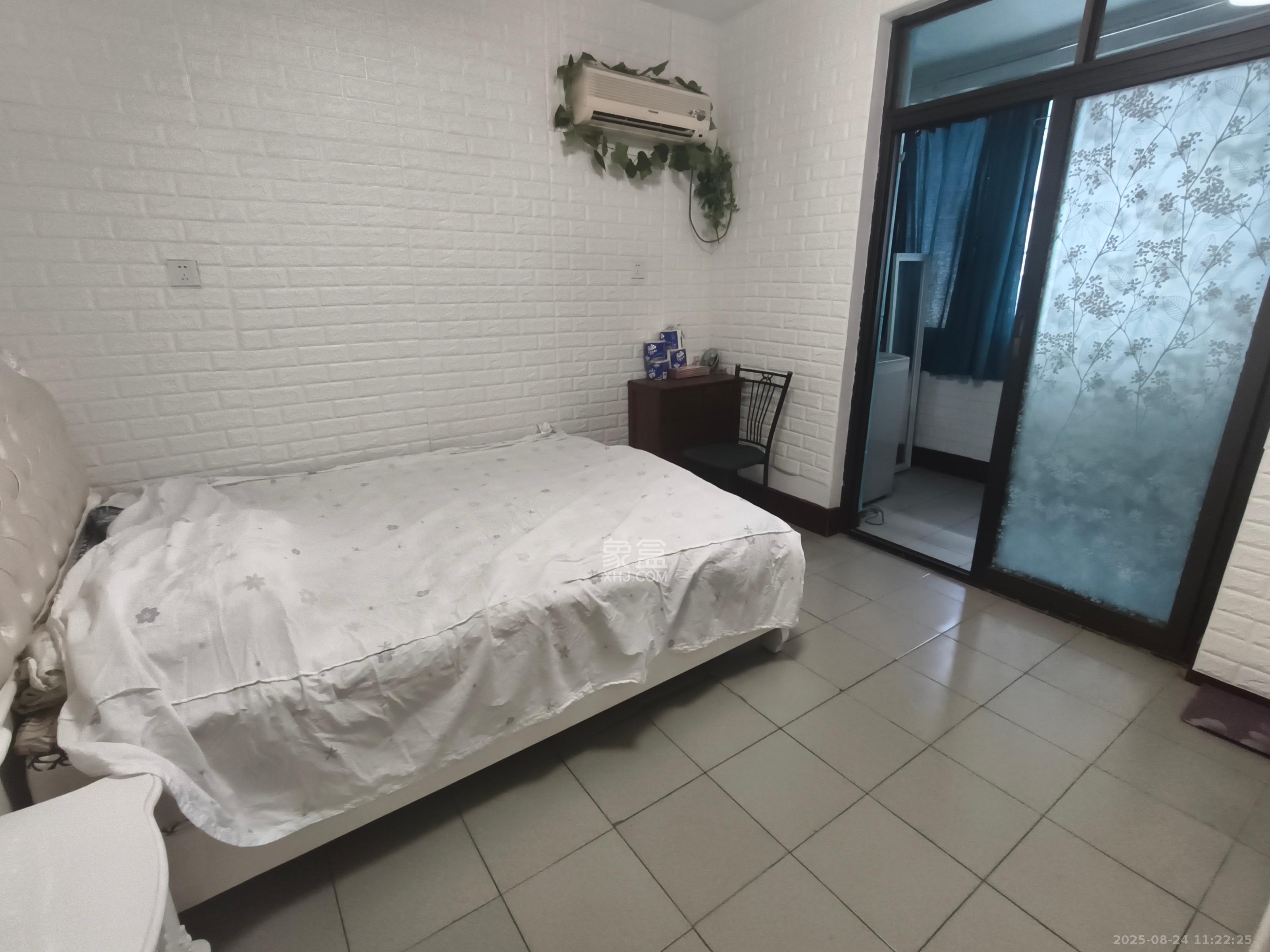 长勘小区  2室1厅1卫   1800.00元/月室内图