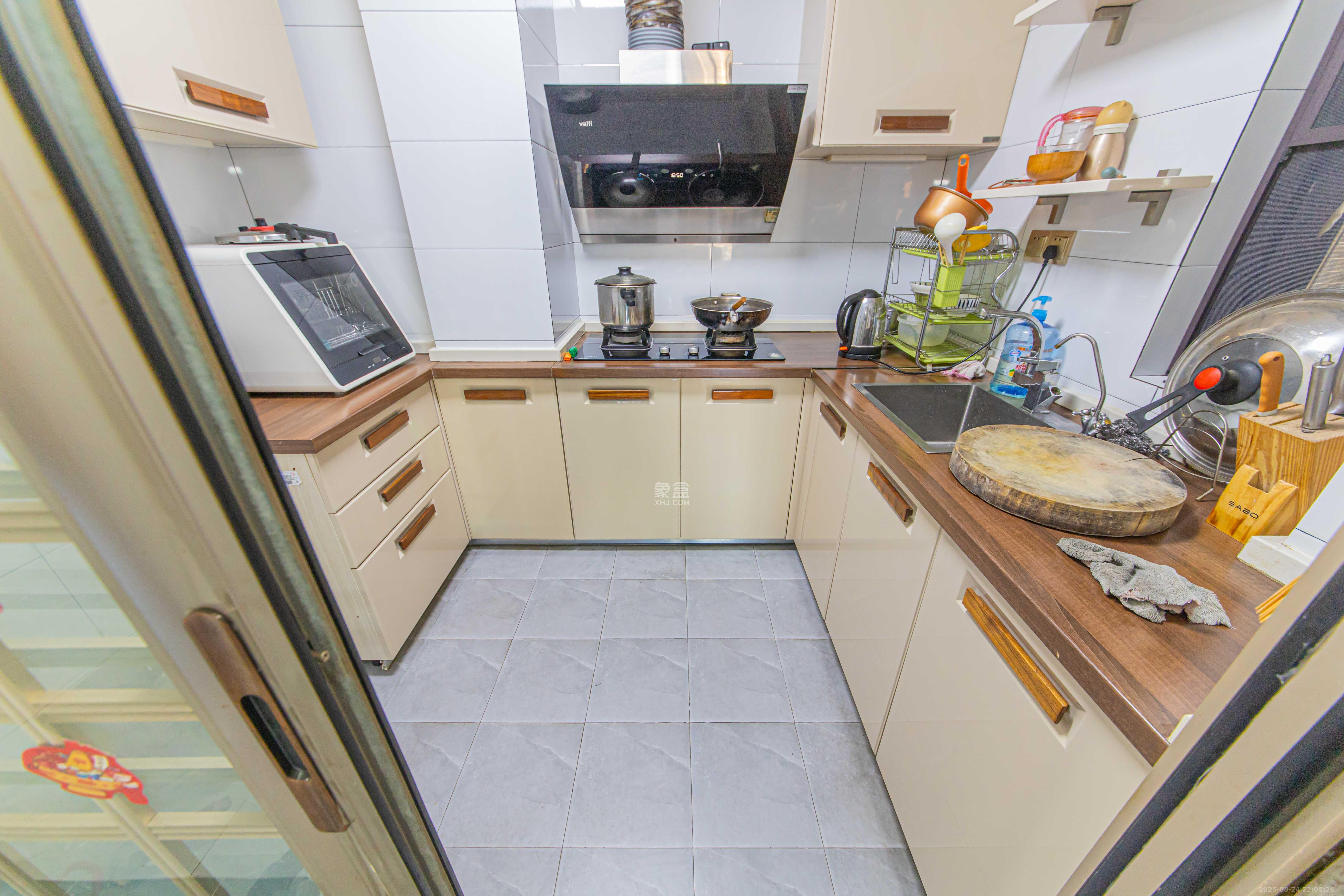 北辰中央公园C区 3室2厅1卫 90.0万 北辰中央公园C区 3室2厅1卫 90.0万厨房