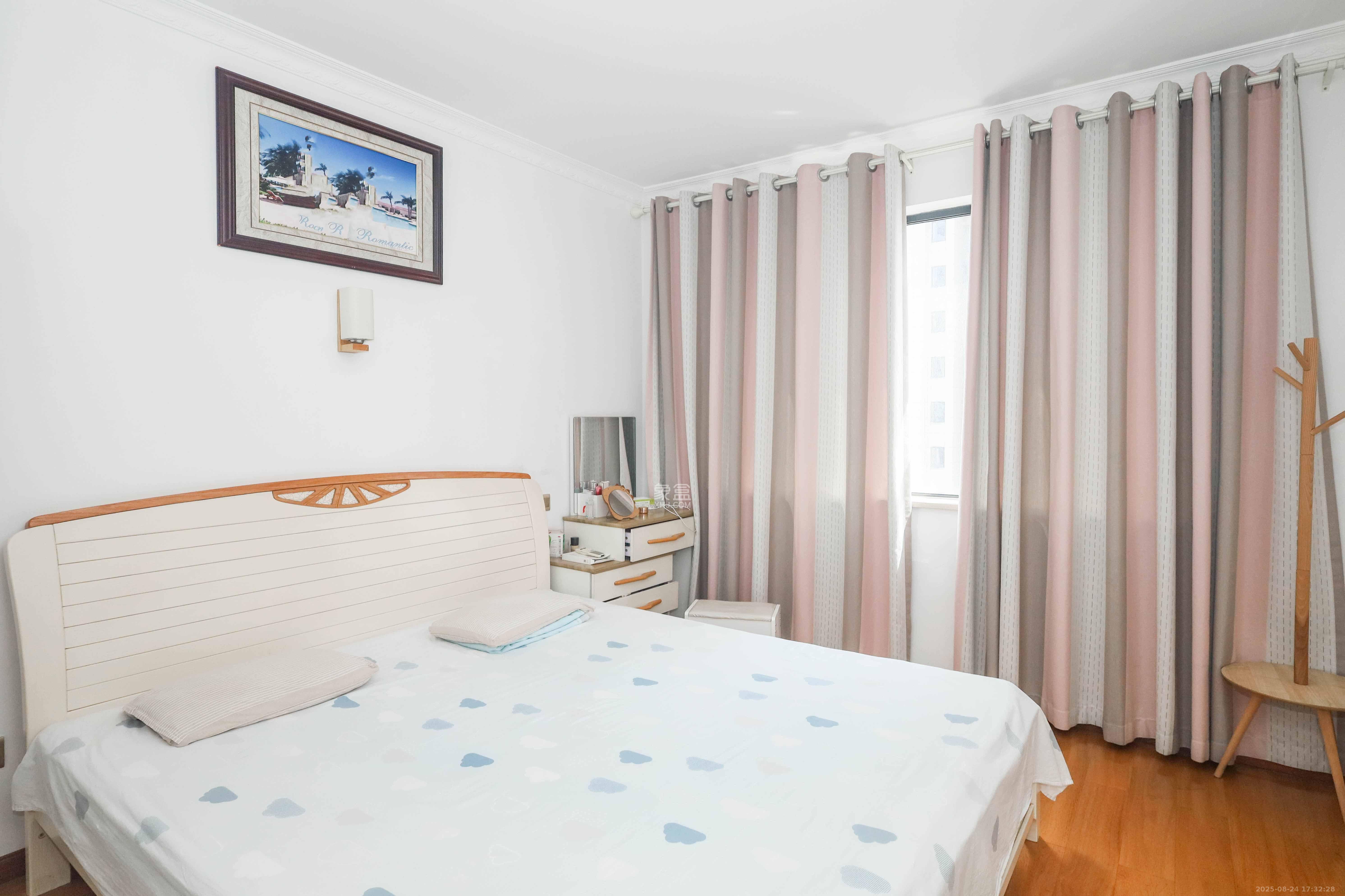 中国铁建梅溪青秀一期 3室2厅1卫 106.0万 中国铁建梅溪青秀一期 3室2厅1卫 106.0万卧室