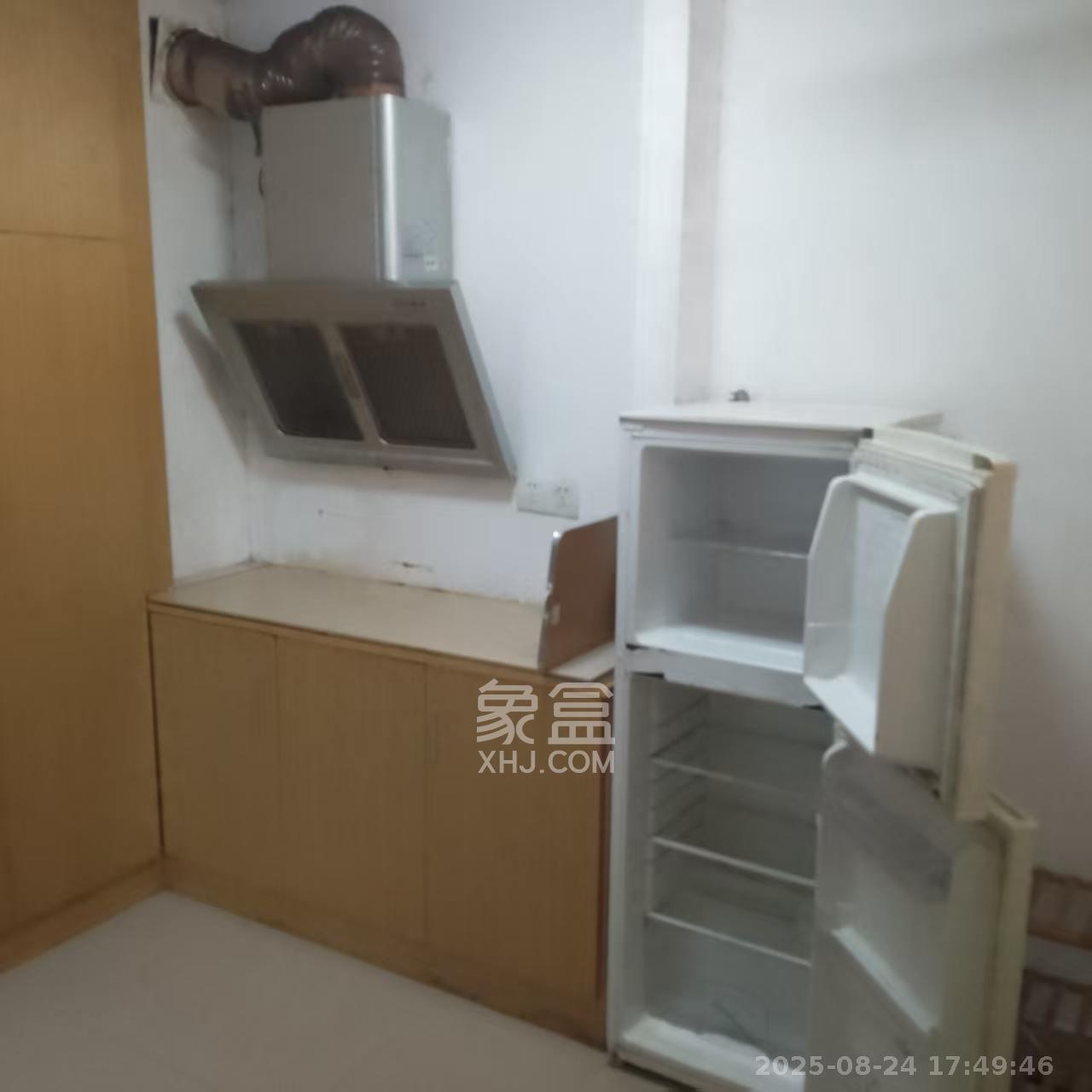 白沙晶城  1室1厅1卫   1350.00元/月室内图