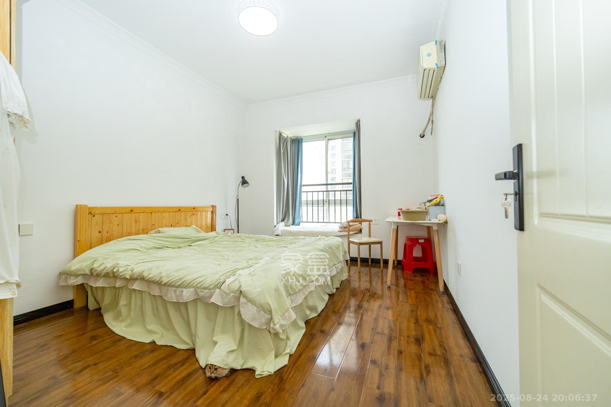 楚天世纪城东苑  2室2厅1卫    44.5万 楚天世纪城东苑  2室2厅1卫    44.5万卧室