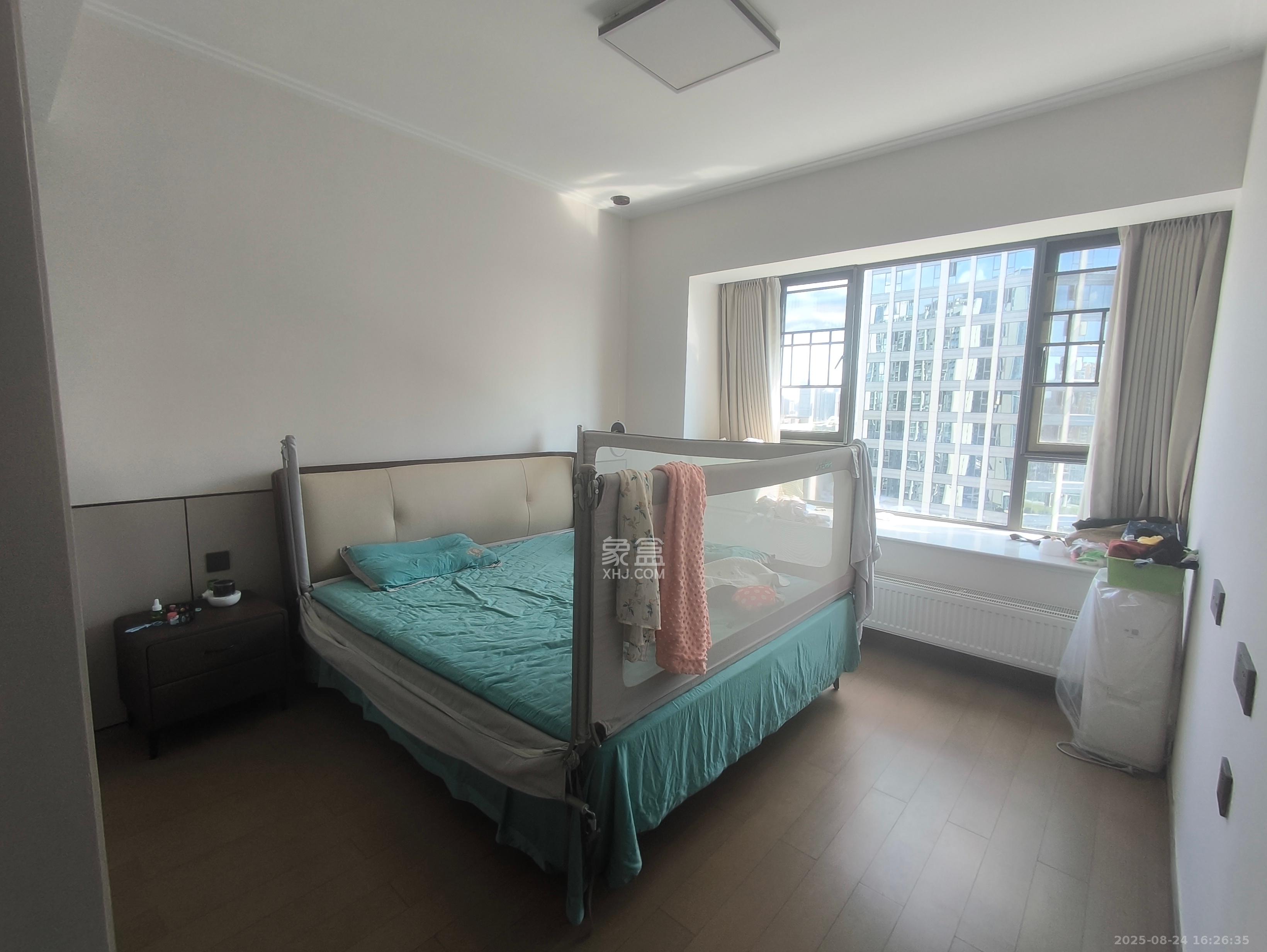 绿地V岛 4室1厅2卫 6000.0元/月 绿地V岛 4室1厅2卫 6000.0元/月室内图