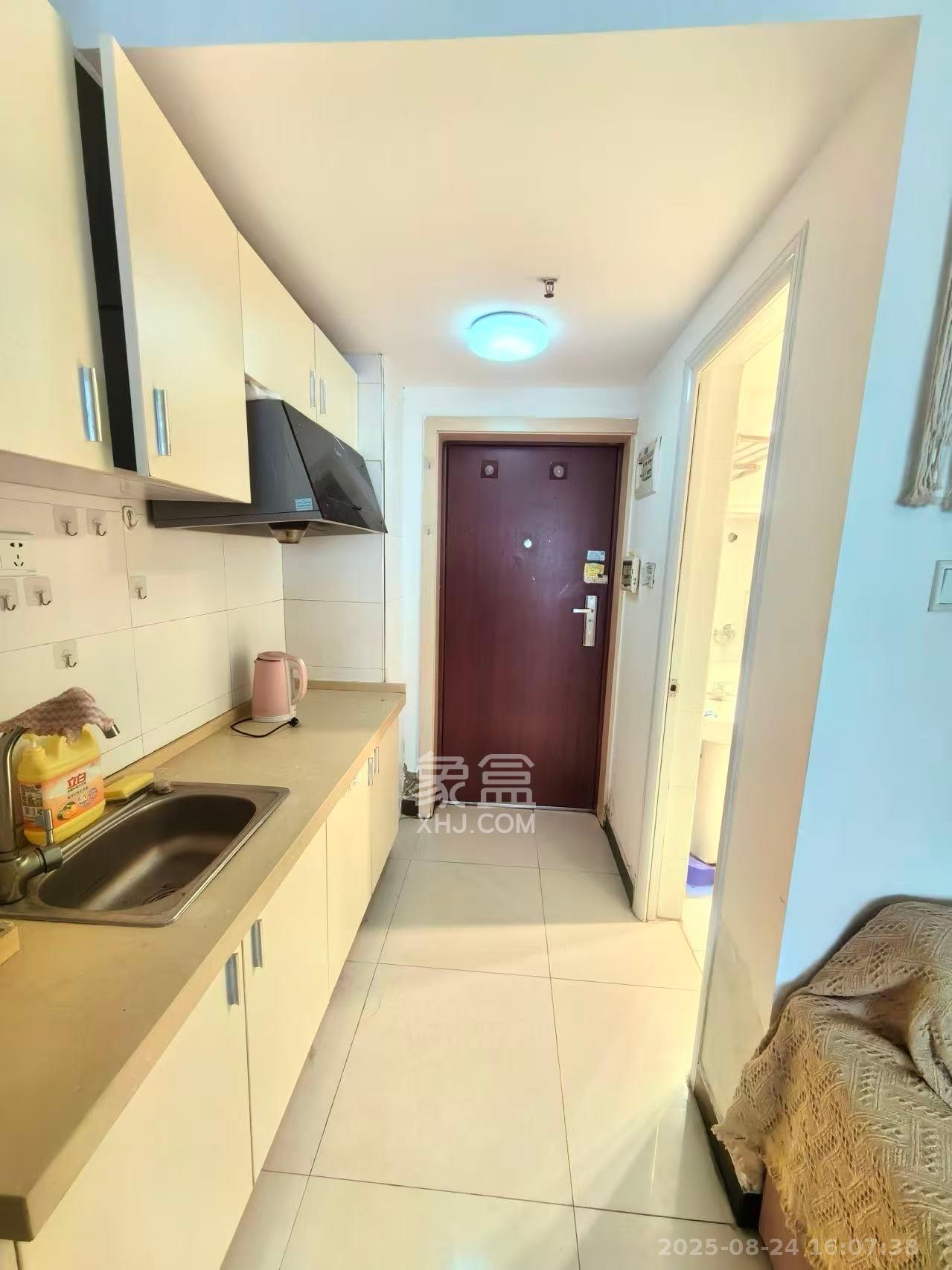 观园国际公寓  1室1厅1卫    1600.0元/月室内图