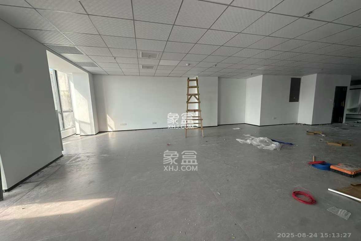 湘江颂  1室1厅1卫    8800.0元/月 湘江颂  1室1厅1卫    8800.0元/月室内图