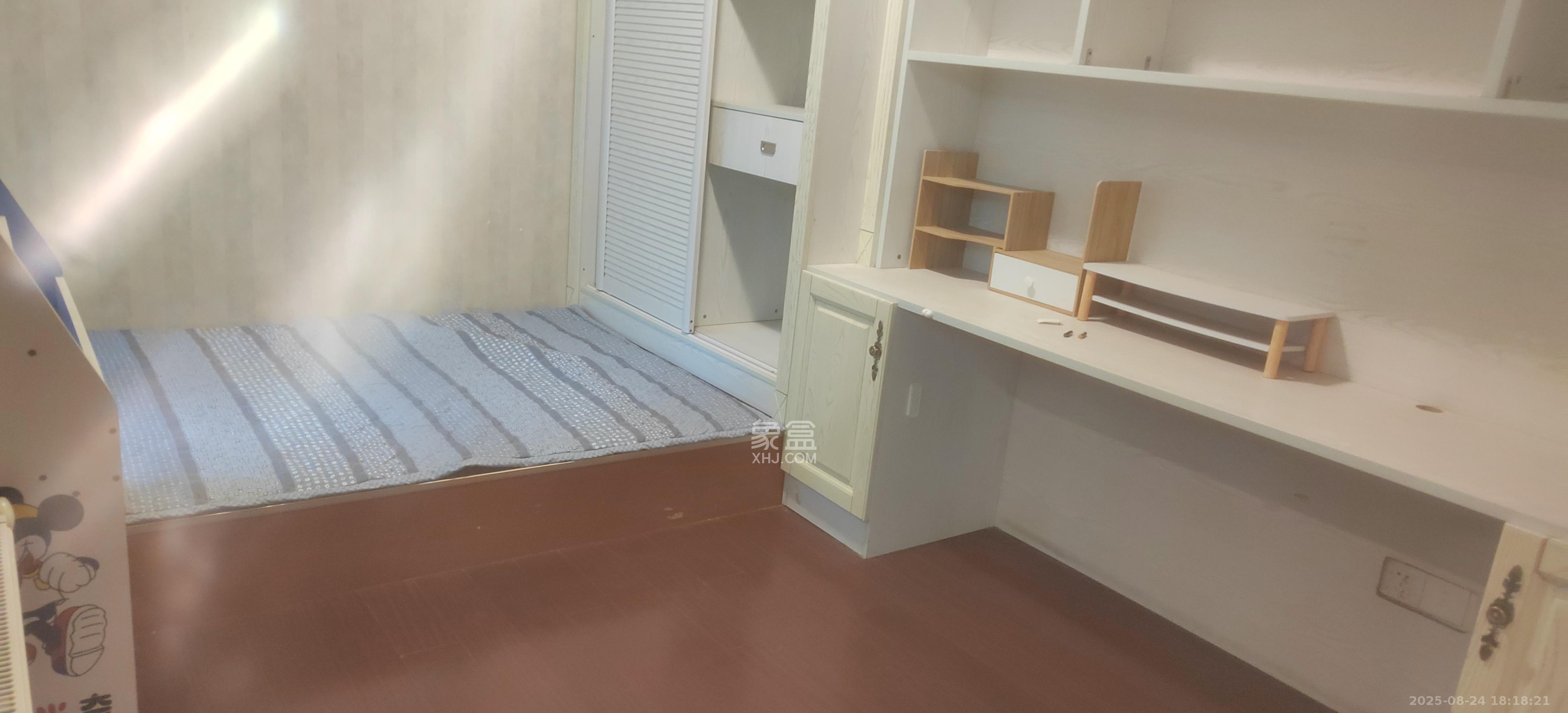 恒大华府  3室2厅2卫   2900.00元/月室内图