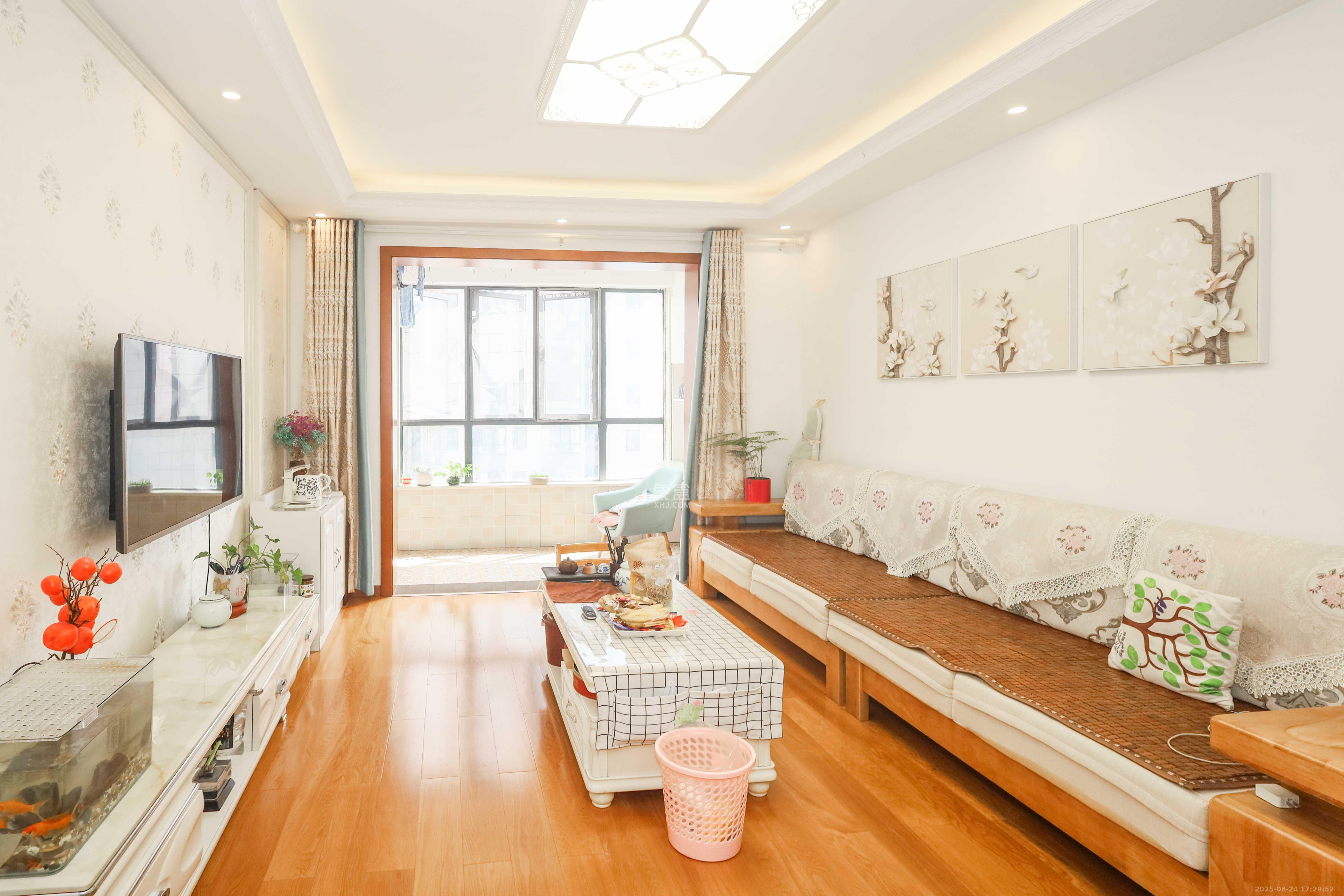 中国铁建梅溪青秀一期 3室2厅1卫 106.0万 中国铁建梅溪青秀一期 3室2厅1卫 106.0万客厅