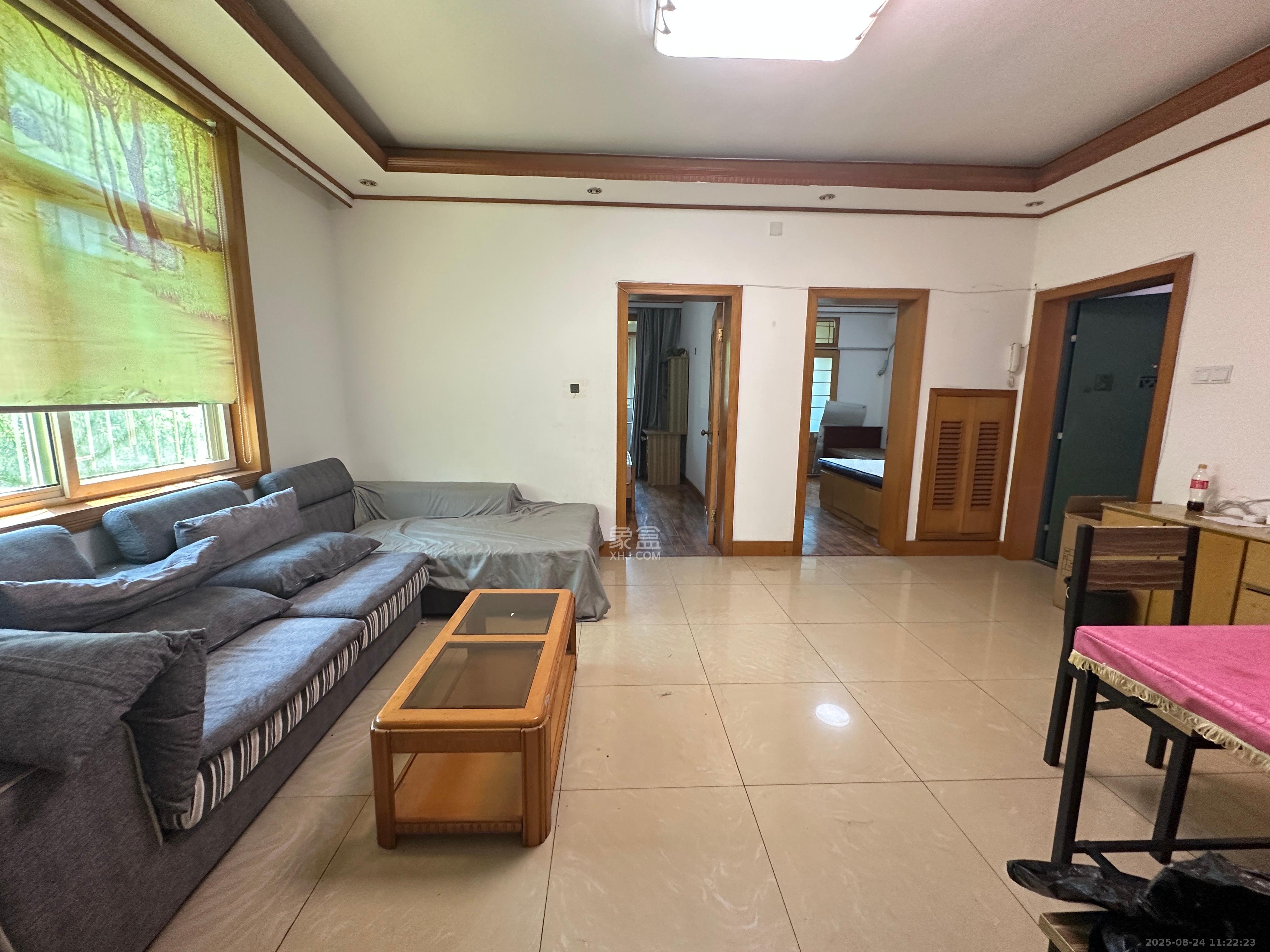 航天大院  3室1厅1卫    1700.0元/月室内图