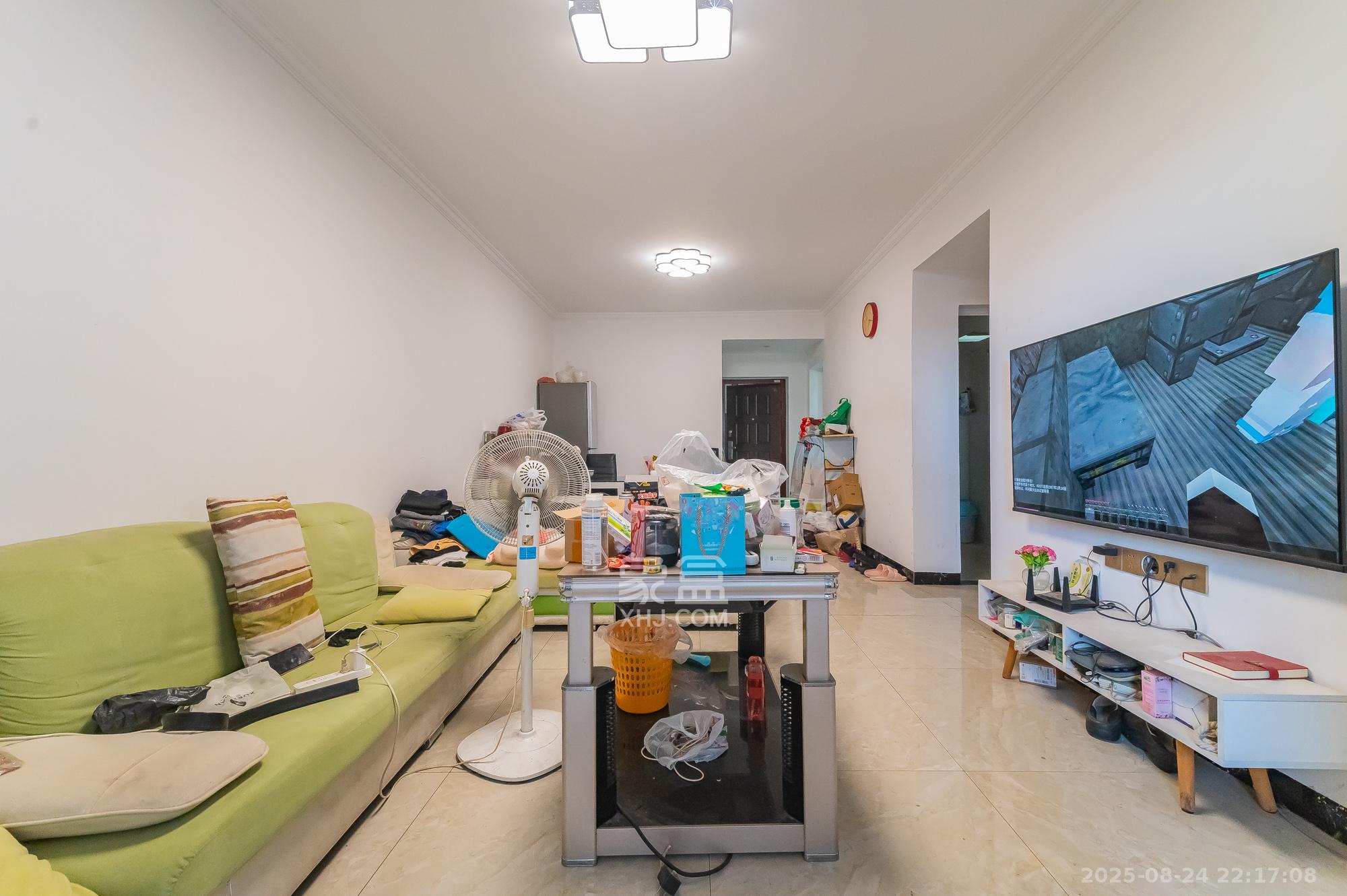 深业睿城 2室2厅1卫 49.8万 深业睿城 2室2厅1卫 49.8万客厅