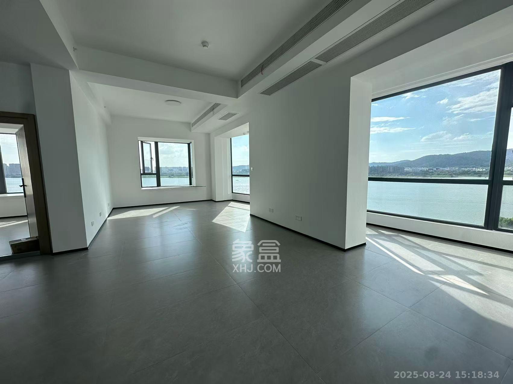 湘江颂 2室2厅1卫 6800.0元/月 湘江颂 2室2厅1卫 6800.0元/月室内图