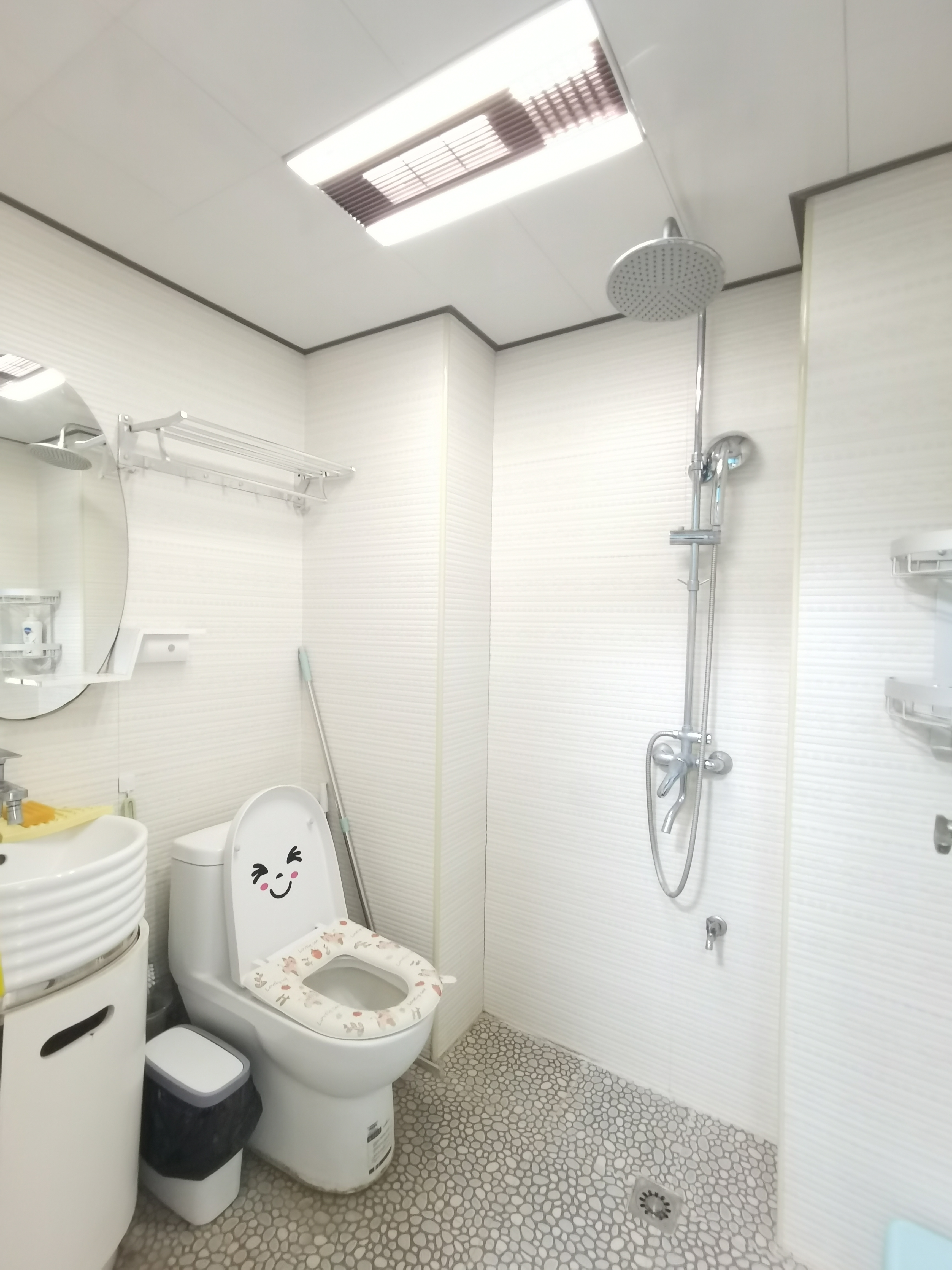 宇元万向城 1室1厅1卫 1600.0元/月 宇元万向城 1室1厅1卫 1600.0元/月室内图